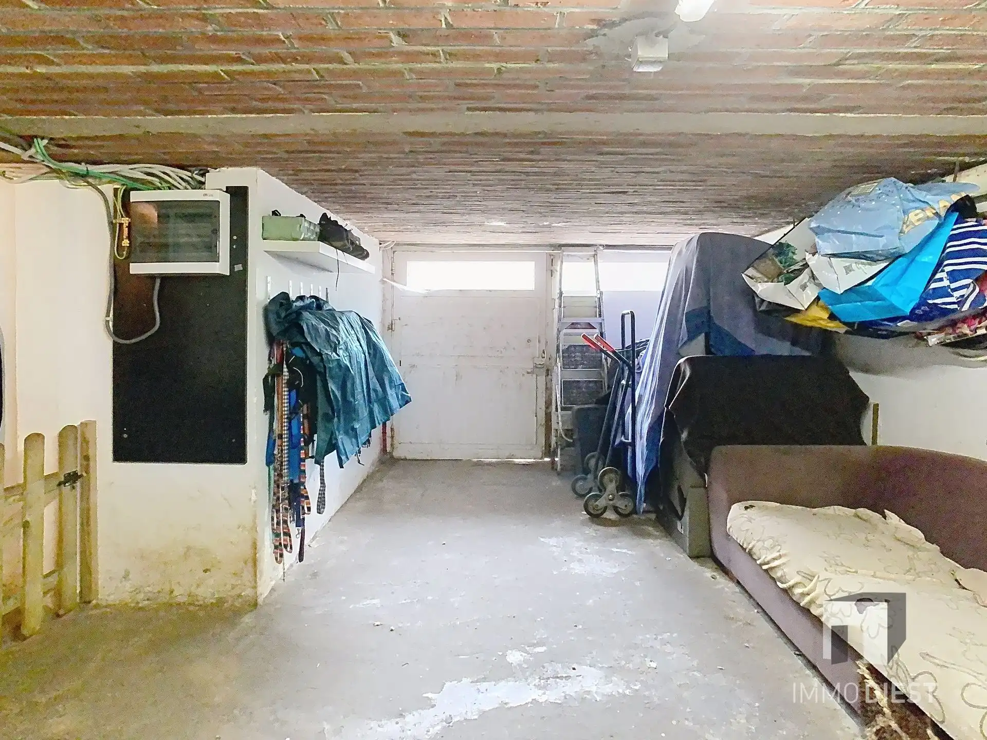 Charmante, op te frissen woning met ruime tuin nabij het centrum van Herselt. foto 31
