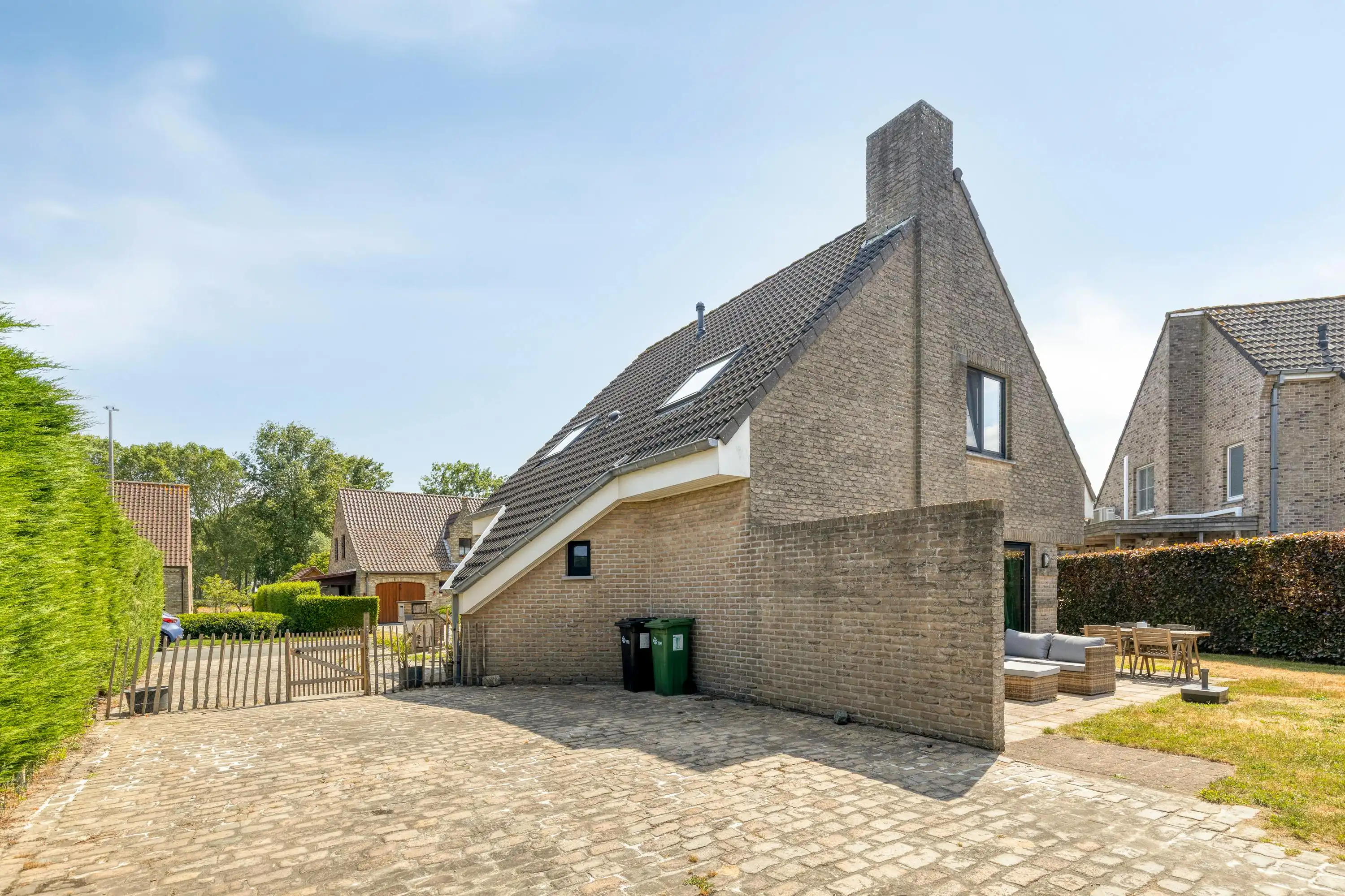 Vrijstaand huis met garage te koop in Sijsele (Damme) foto 3