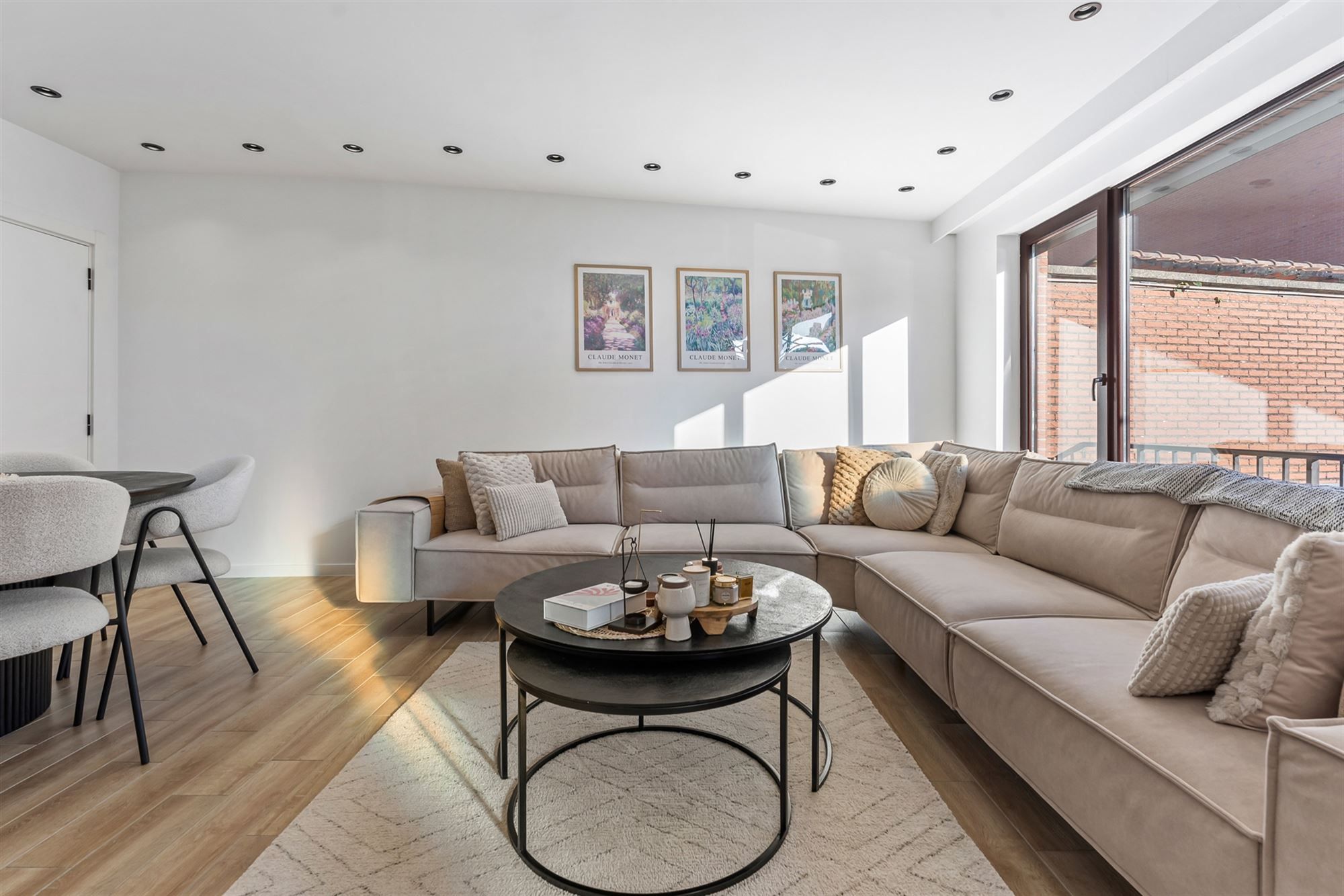 RECENT GERENOVEERD APPARTEMENT MET 2 SLAAPKAMERS IN CENTRUM BERINGEN MET PARKEERPLAATS foto 4