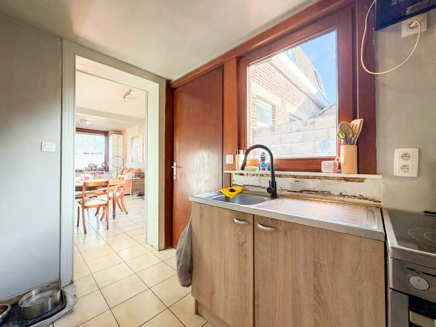 Leuke starterswoning met 2/3 slpk en terras, gunstig gelegen in Lichtervelde foto 8