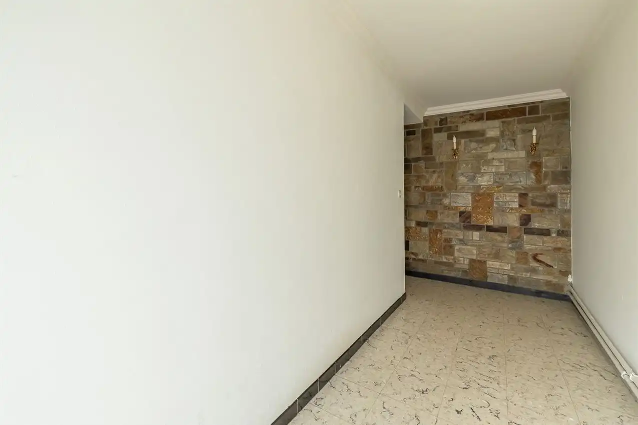 Bel-etage woning in centrum Zichem met 3 slpk en garage foto 3
