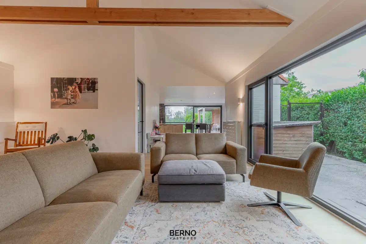 Recent gerenoveerde landelijke woning met uitzonderlijke tuin op 1.856 m² foto 4