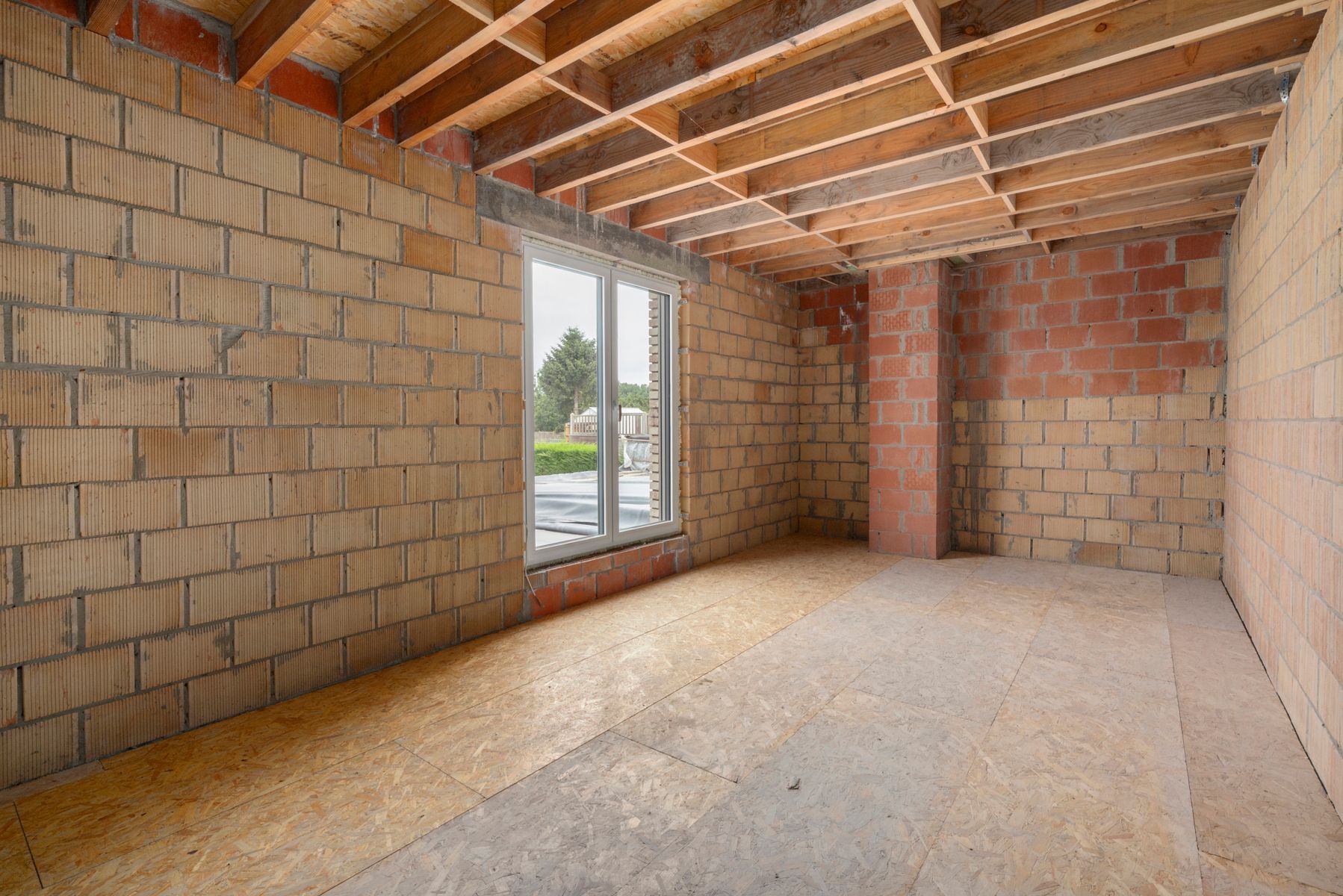 Verder te renoveren woning met drie slaapkamers te Smetlede! foto 12