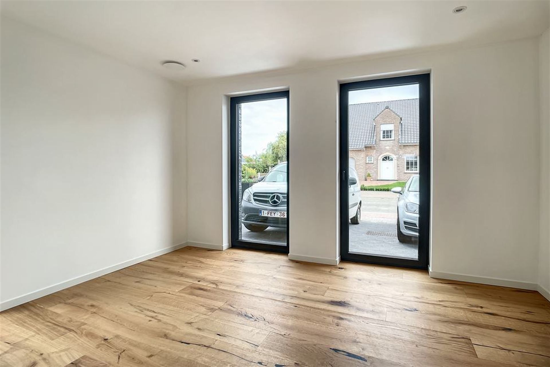 Moderne villa met 5 slaapkamers foto 3