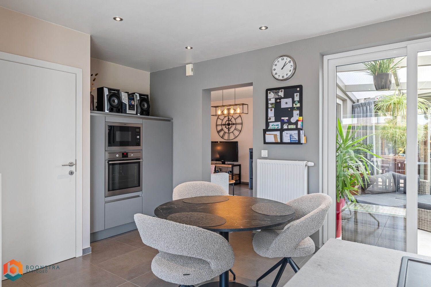 Instapklare gelijkvloers woning met 2 (à 3) slpkrs te Putte foto 10