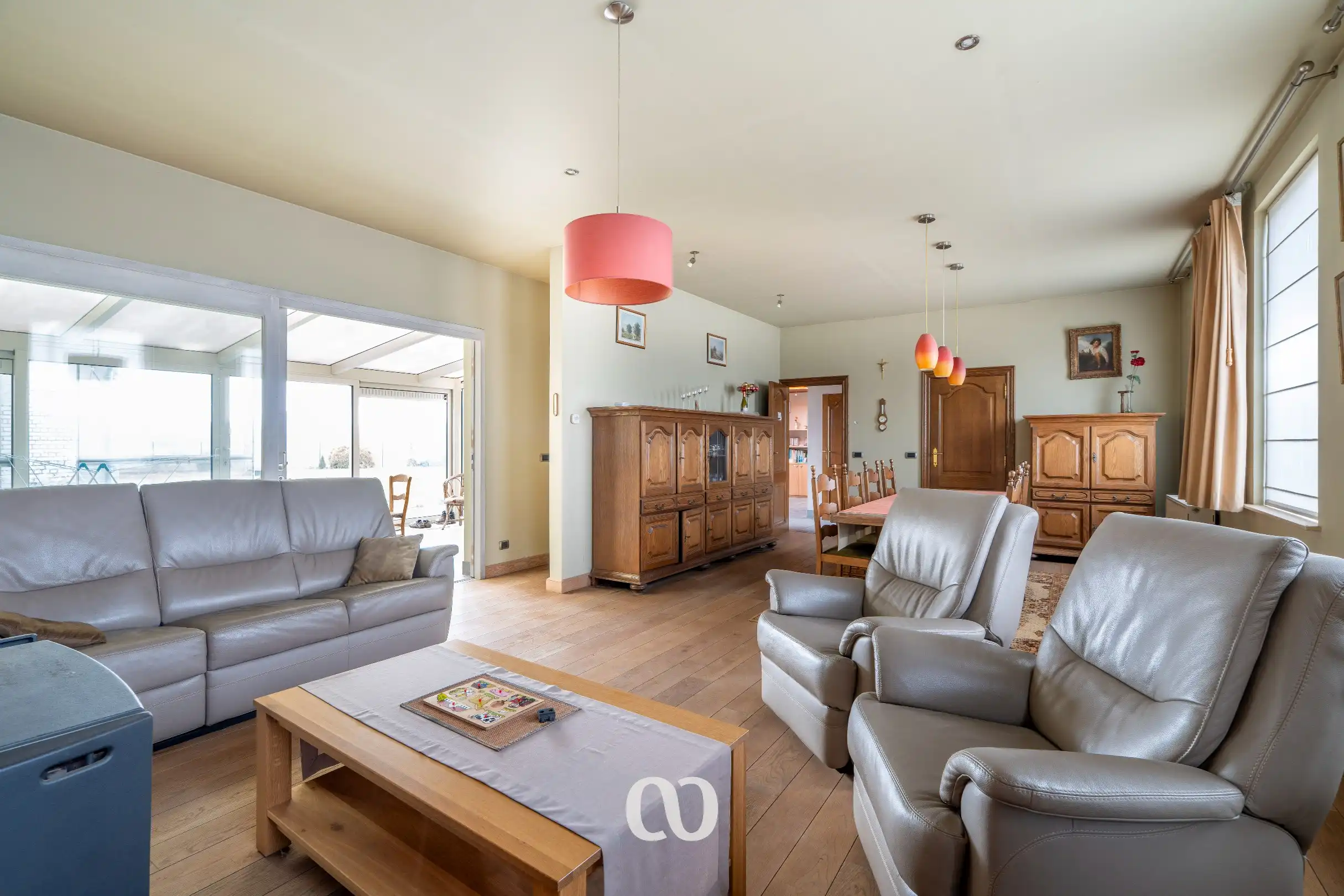 Gerenoveerde hoeve met atelier en een prachtig zicht foto 4