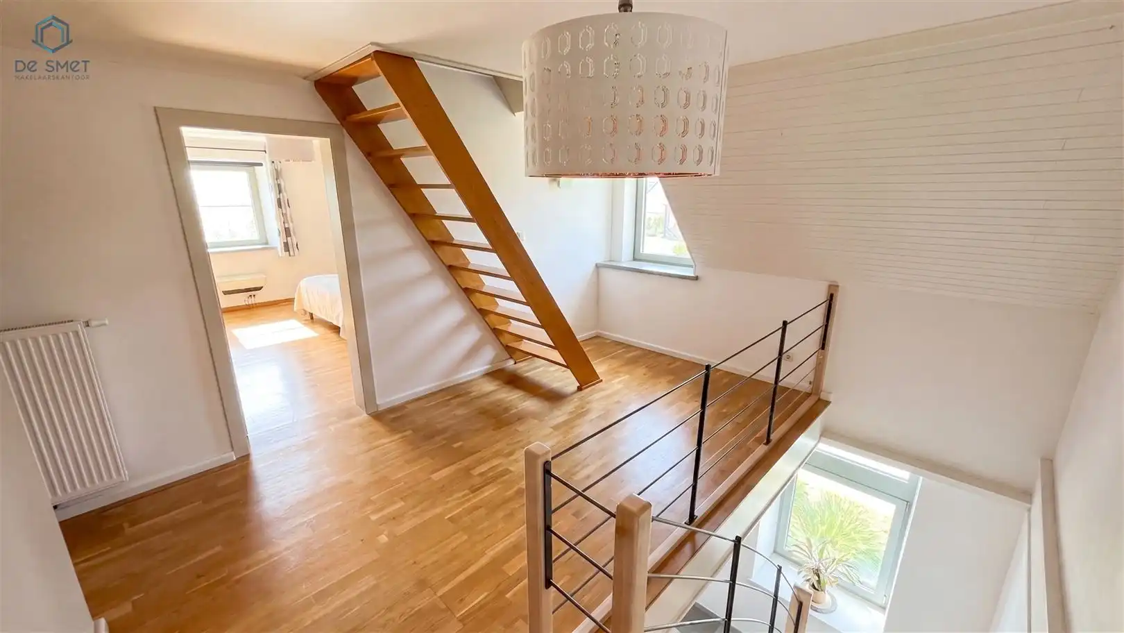Exclusief domein te koop Instapklare privéwoning met erkende 4-sterren vakantiewoning op toplocatie in Geraardsbergen foto 8