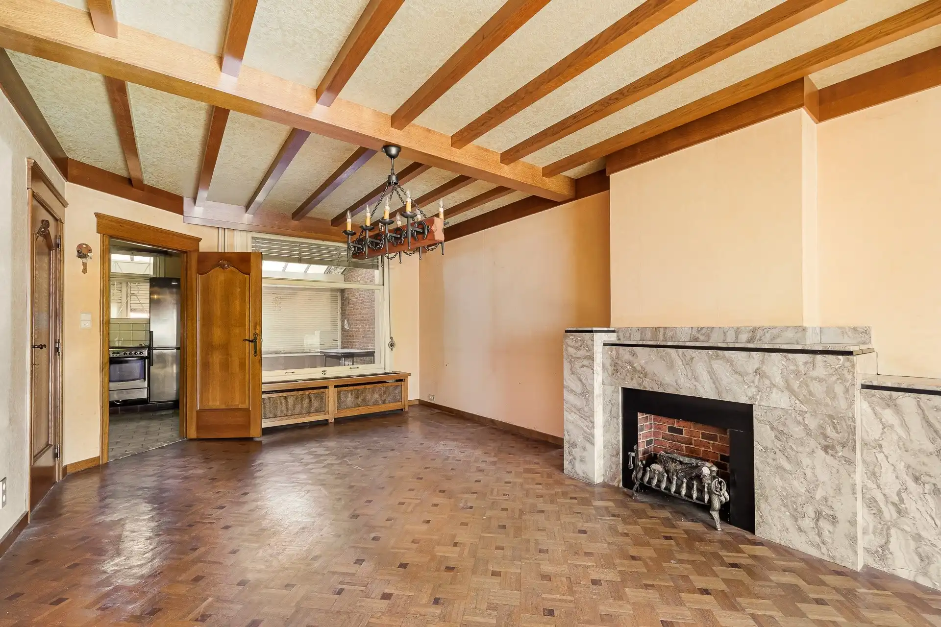 Woning met veel potentieel in rustige straat in Deurne-Oost foto 5