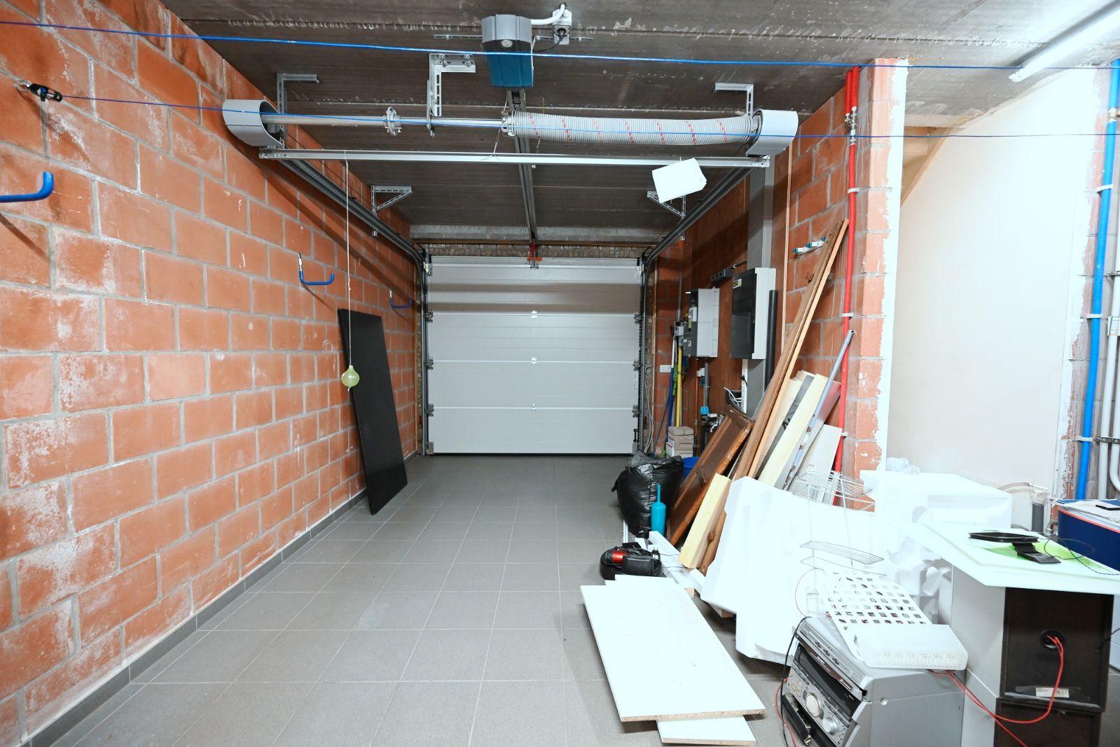 Prachtig afgewerkte woning in doodlopende straat foto 7