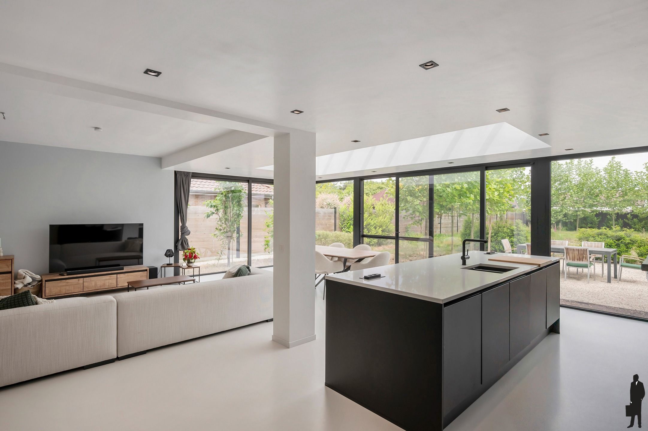 Instapklare woning in doodlopende straat! foto 10