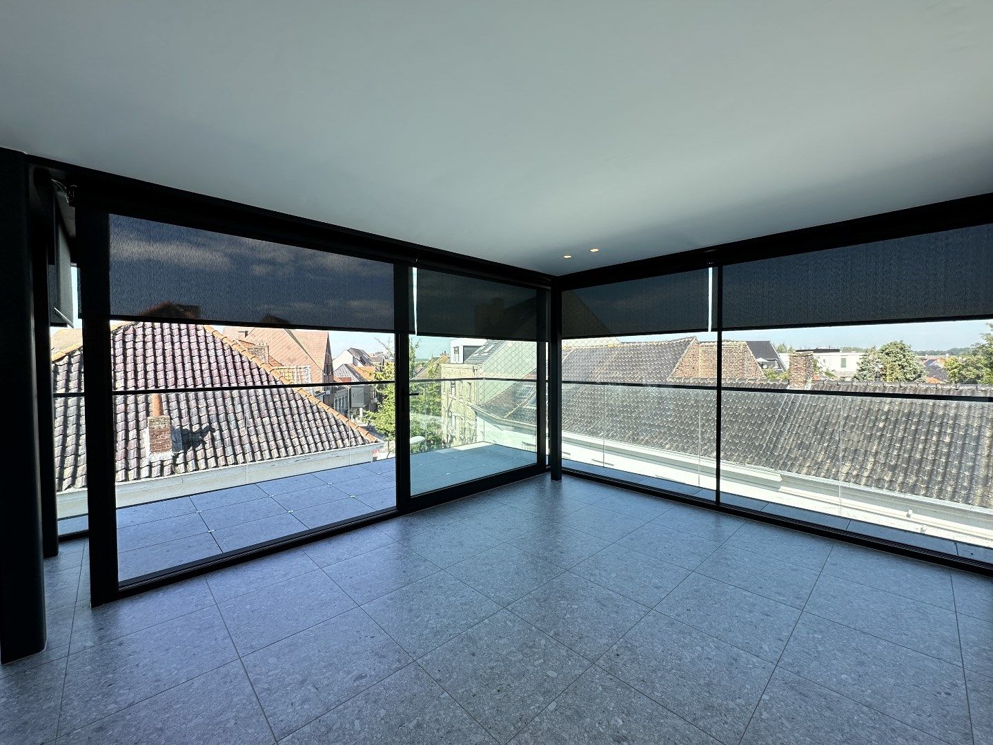 Luxe appartement (140 m²), 3 slpk, 2 badk en zonneterras(sen), centrum Torhout. foto 4