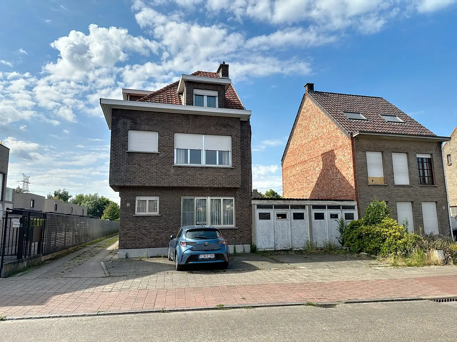 Centraal gelegen, te verbouwen woning. foto 7