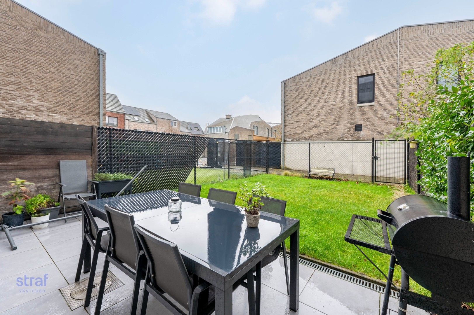 Moderne, energiezuinige woning met ruime tuin op centrale locatie foto 4