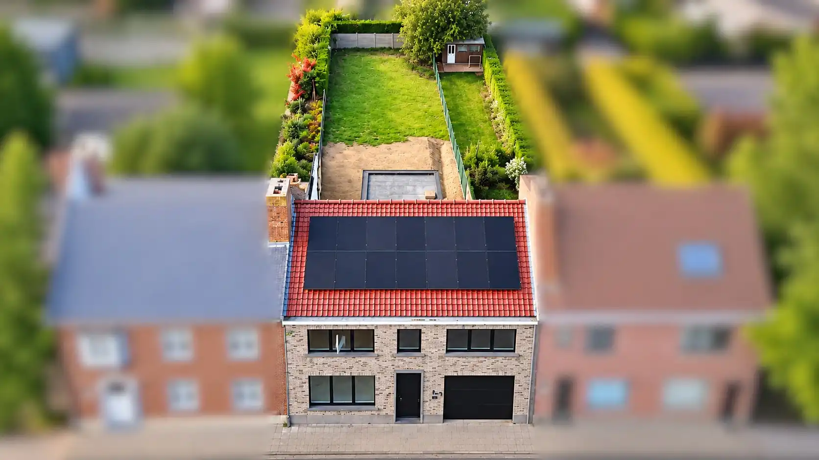 Luxe woning met 5 kamers, grote garage, grote uitbouw en een aangename tuin foto 14