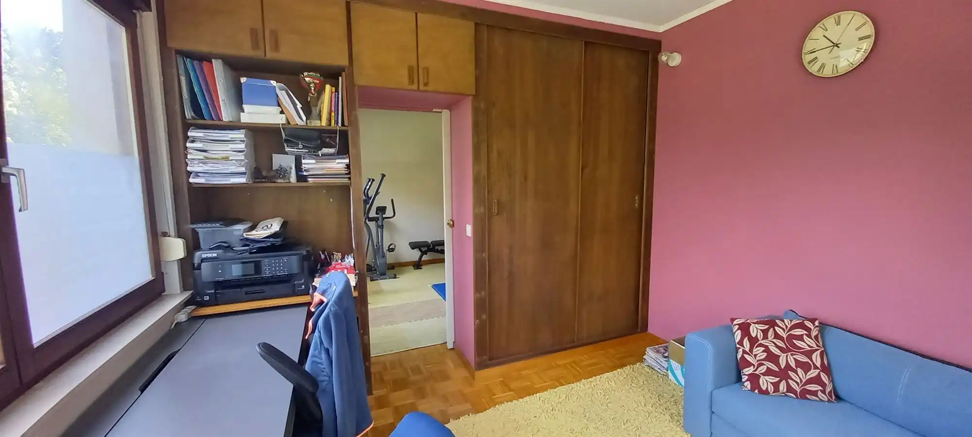 Aangename 3-gevel woning met tuin foto 21
