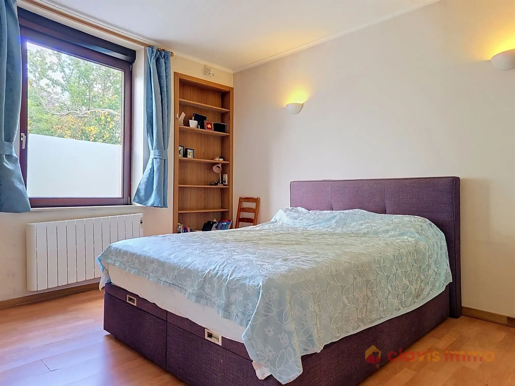 Aangename 3-gevel woning met tuin foto 21
