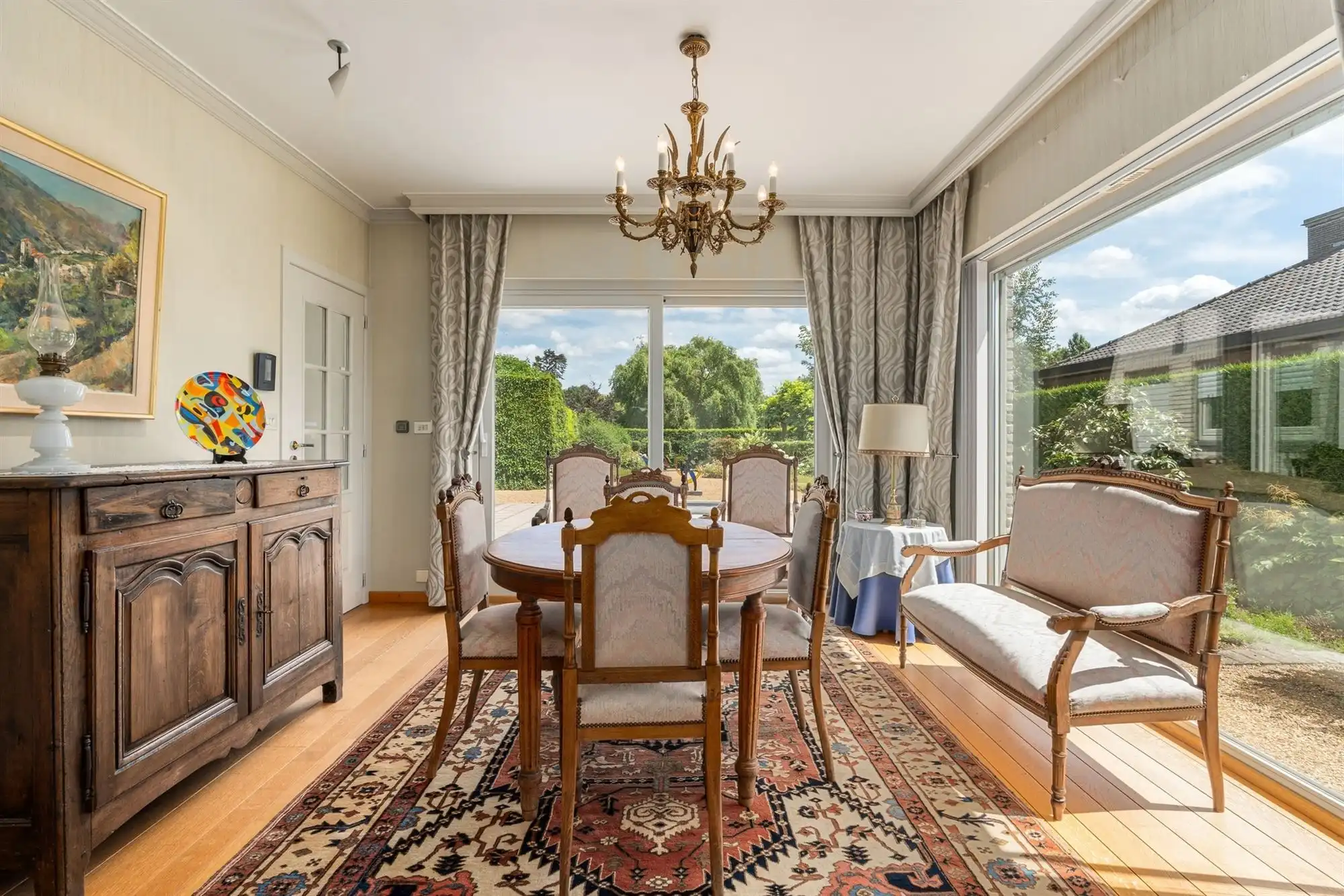 Stijlvolle villawoning met 3 slaapkamers en fijne tuin in gegeerde woonbuurt foto 4