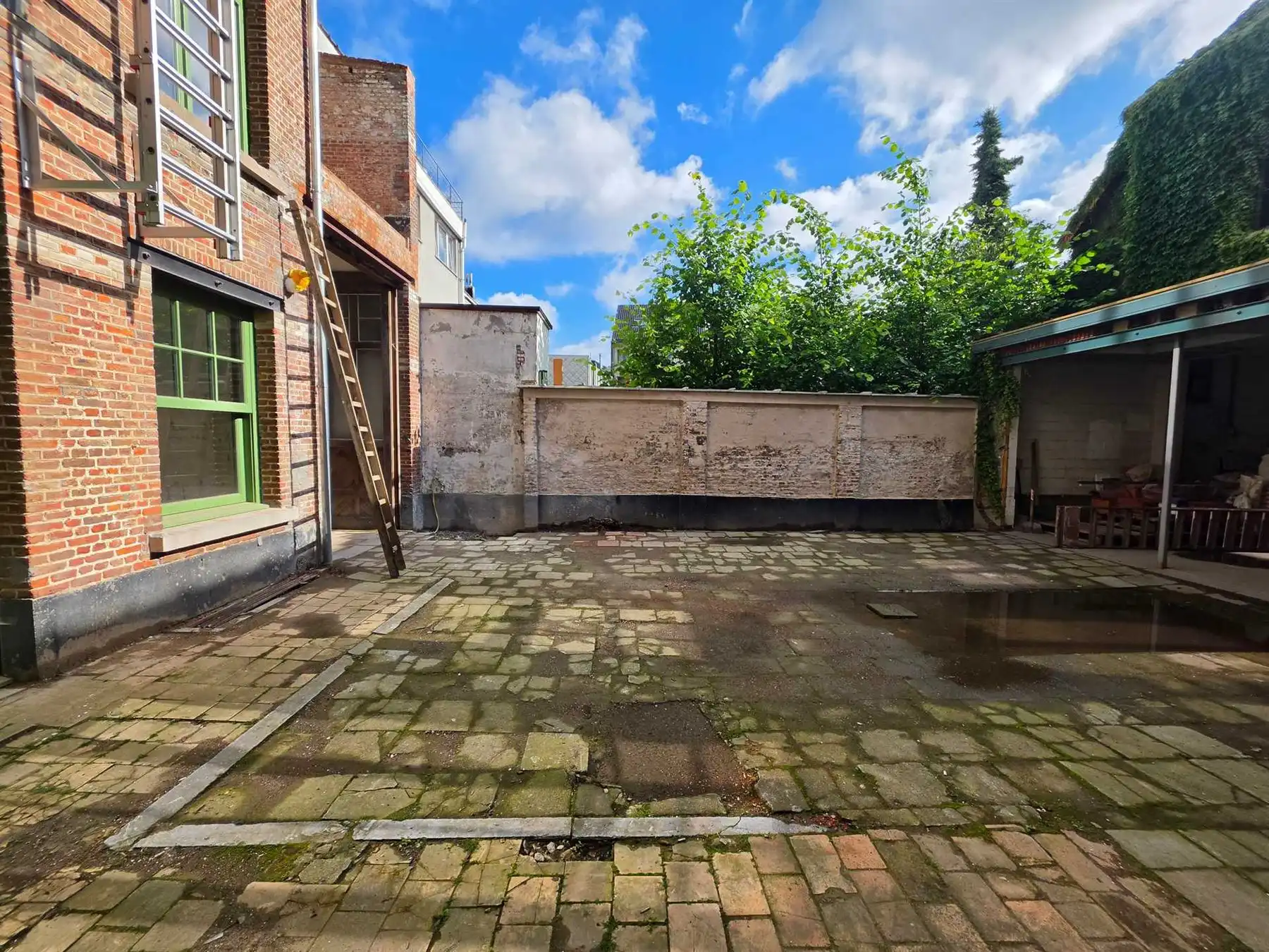 Ruim gelijkvloers semi casco appartement van 106 m² met 2 slaapkamers nabij Zurenborg foto 7