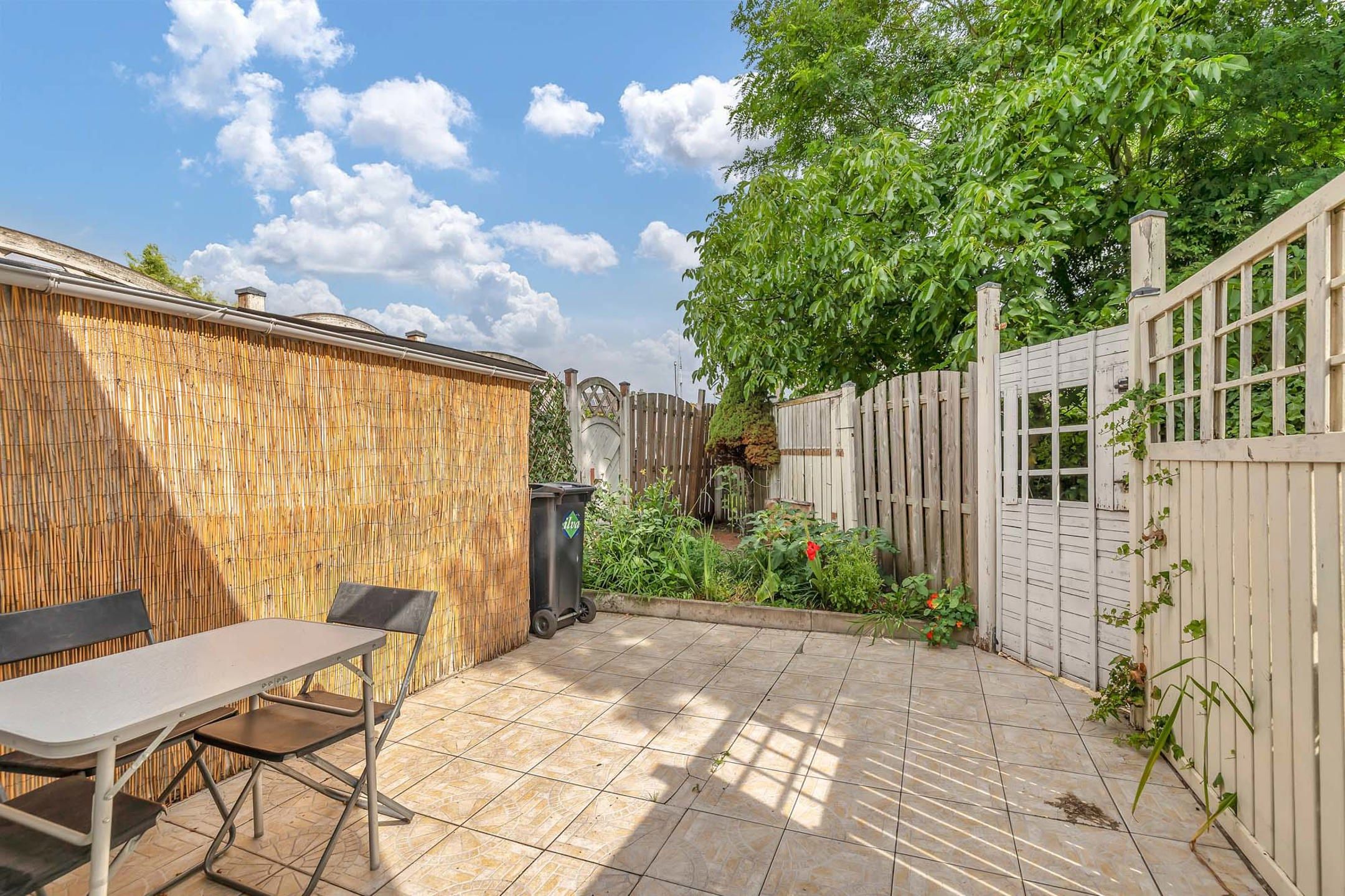 Charmante starterswoning in het rustige Meerbeke foto 17