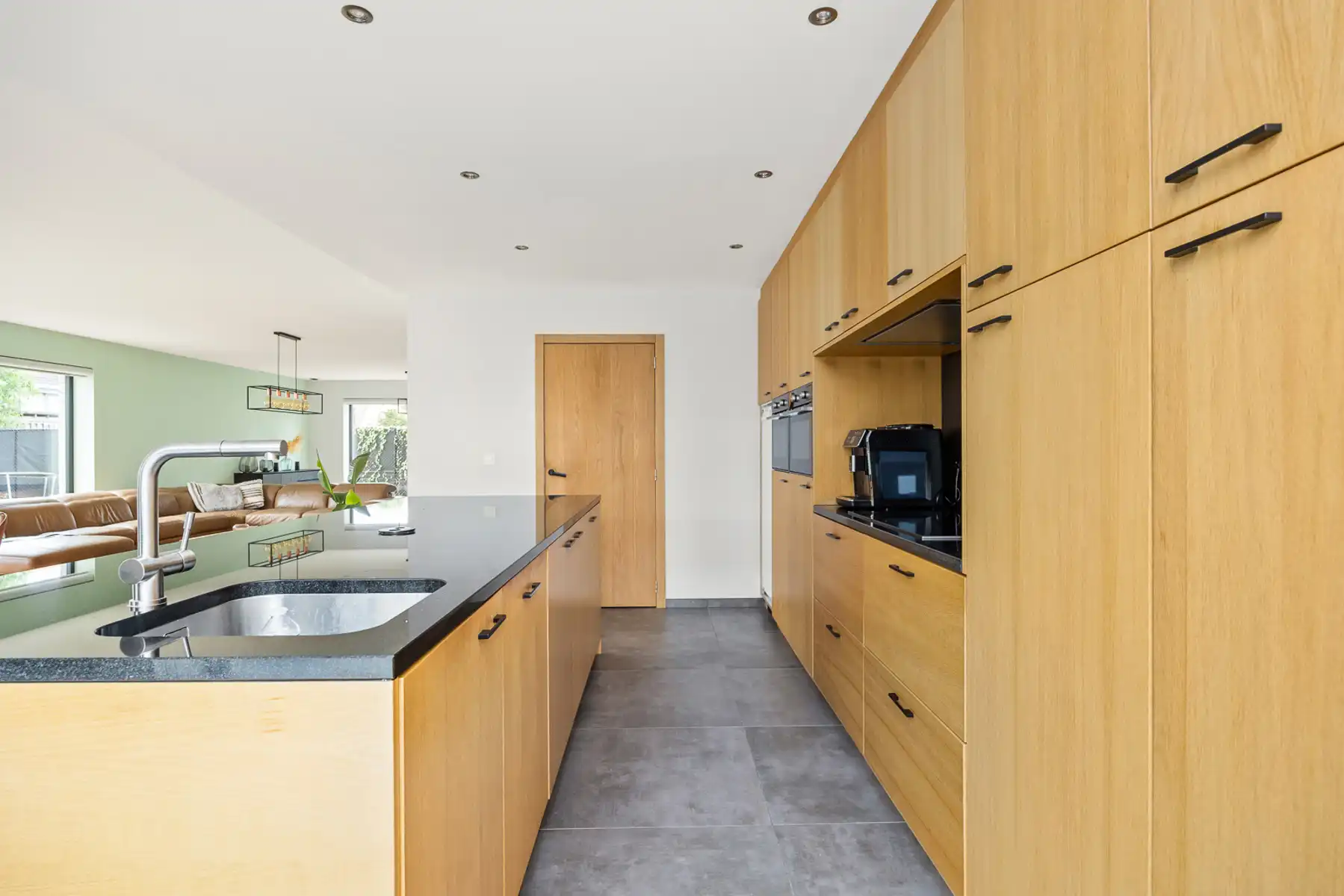 VILLA MET 4 SLAAPKAMERS, 2 BADKAMERS EN KWALITATIEF MAATWERK IN GOOREIND-WUUSTWEZEL TE KOOP foto 14