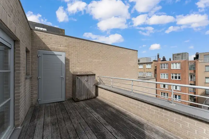 RECENT  EN CENTRAAL GELEGEN PENTHOUSE APPARTEMENT  MET  2 SLAAPKAMERS TE KOOP foto 20