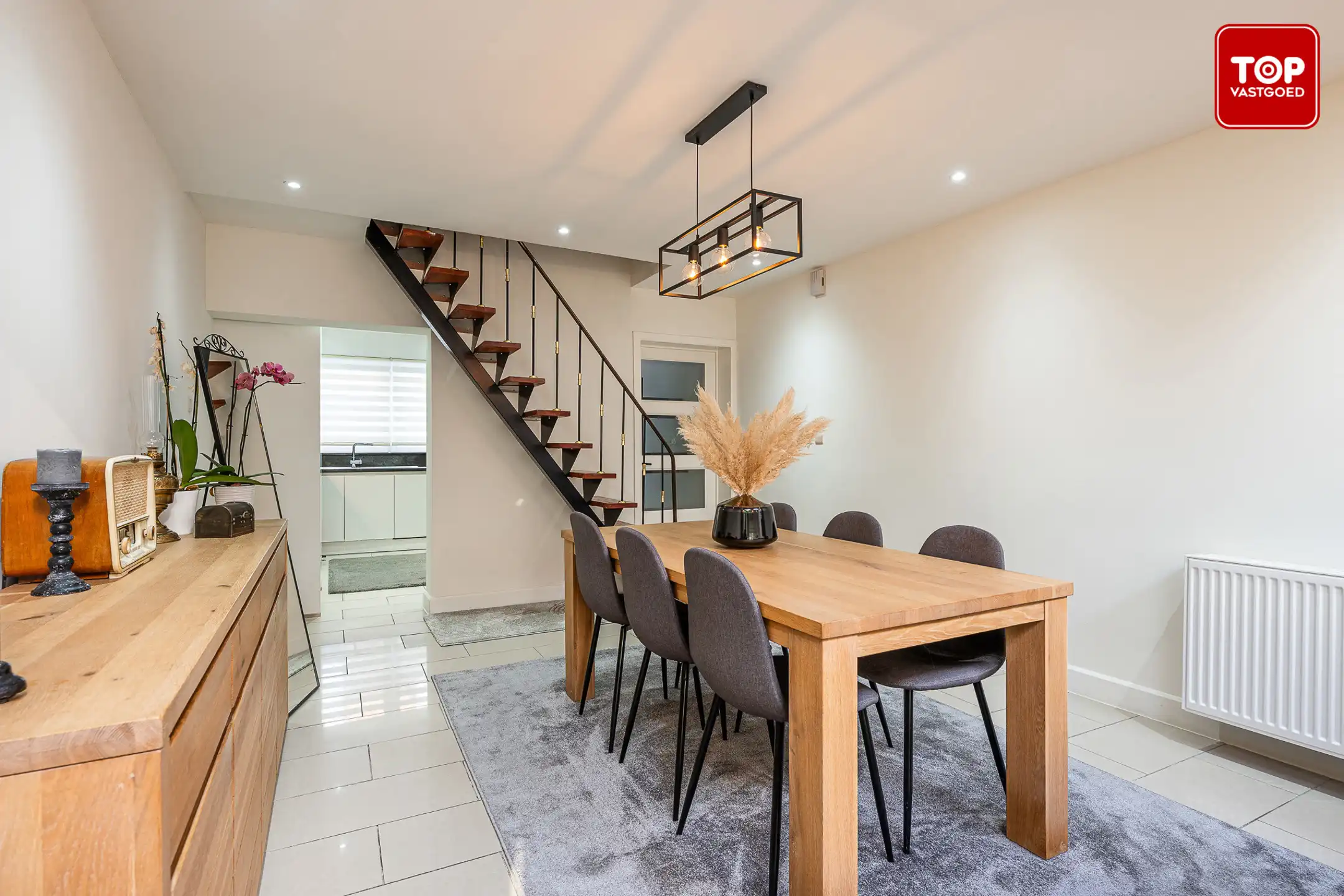 Ruime woning met 4 slaapkamers in de Gentse Rabotwijk foto 8