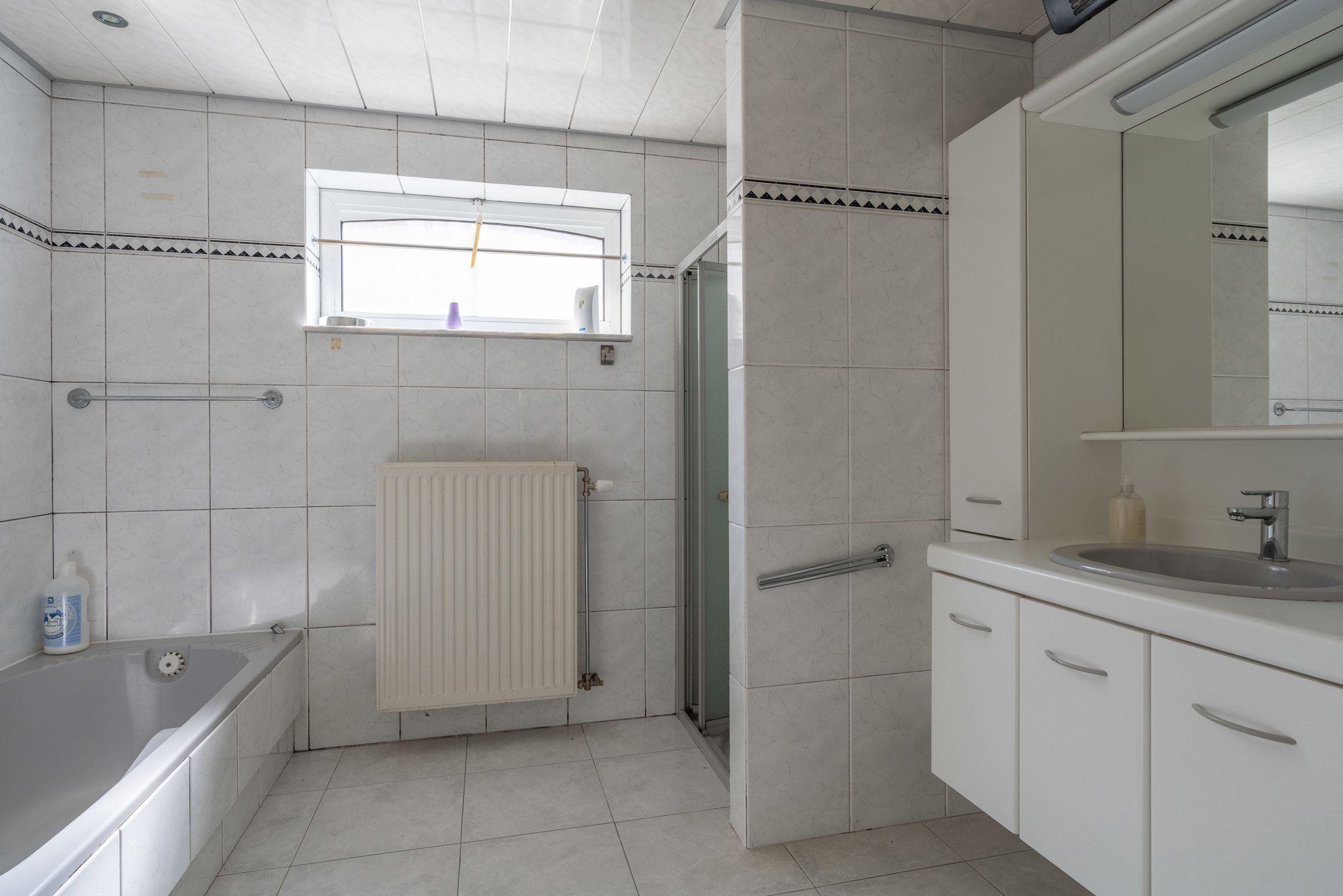 Ruime woning met 4 slpks op mooi zuidperceel van 1.041 m²  foto 19