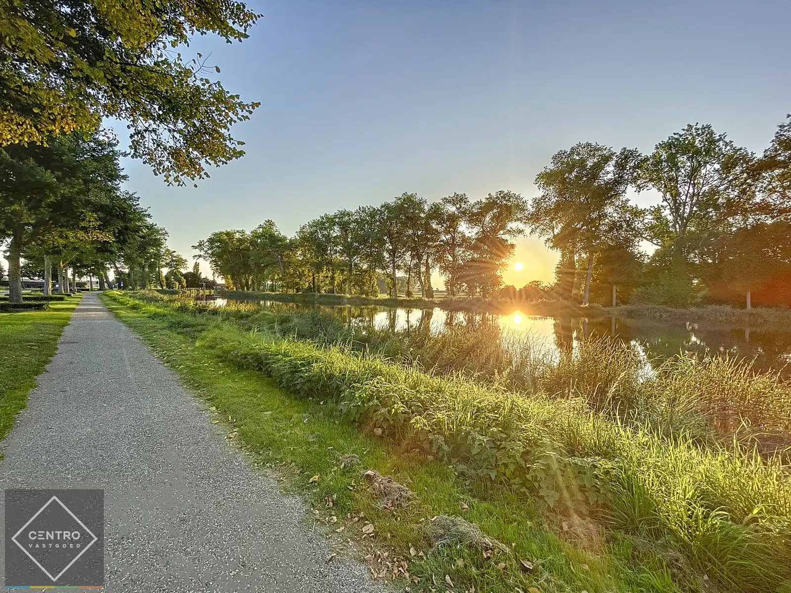 Uiterst charmant gelegen woning met 3 slpks vlakbij 'de Damse Vaart'! foto 14