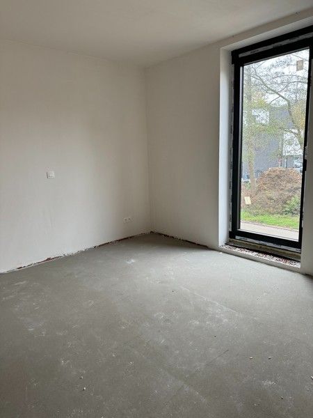 Exclusieve nieuwbouw villa met 4 slaapkamers op een perceel van 9 a en 64 ca. foto 48