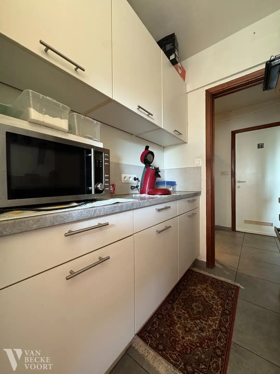 Lichtrijk appartement met uitzicht op het groen & nabij centrum foto 29