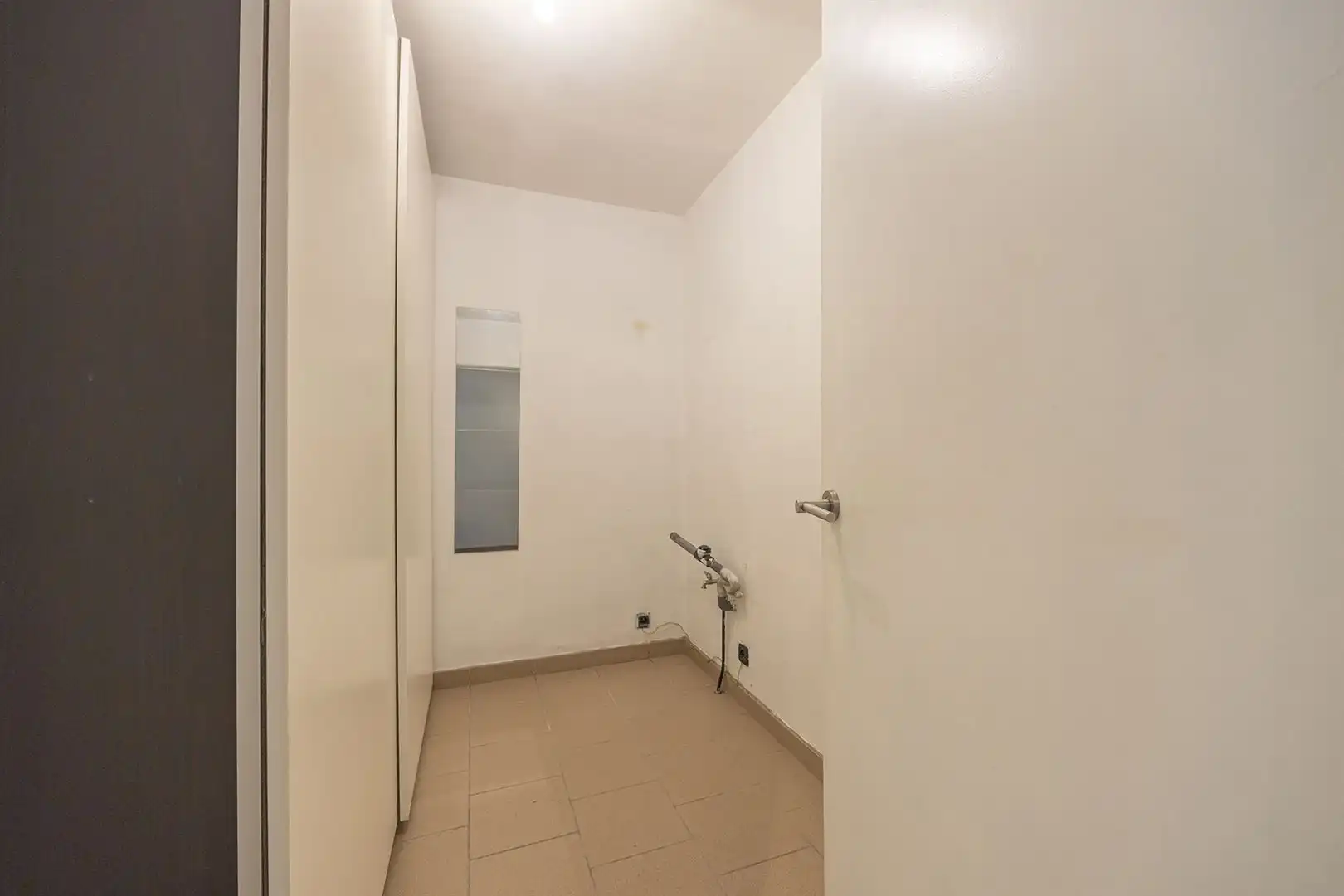 Glkvl. appartement met 2 ruime slaapkamers en garage! foto 15