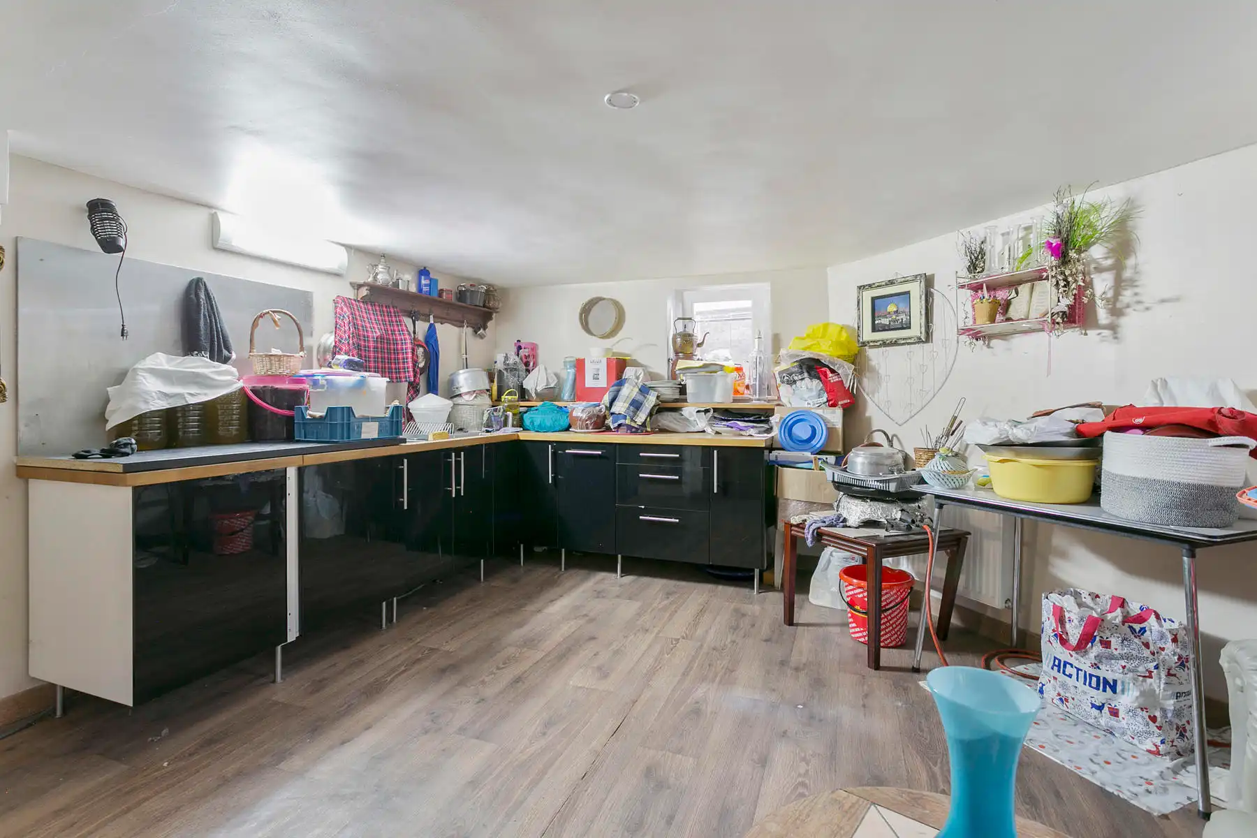 Karaktervol opbrengstgebouw op toplocatie in Ronse! foto 26