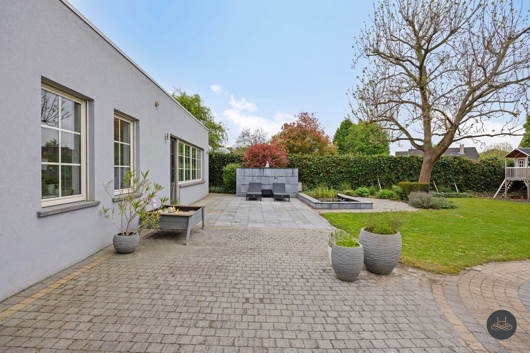 Rustig gelegen, gerenoveerde open woning met prachtige tuin foto 34