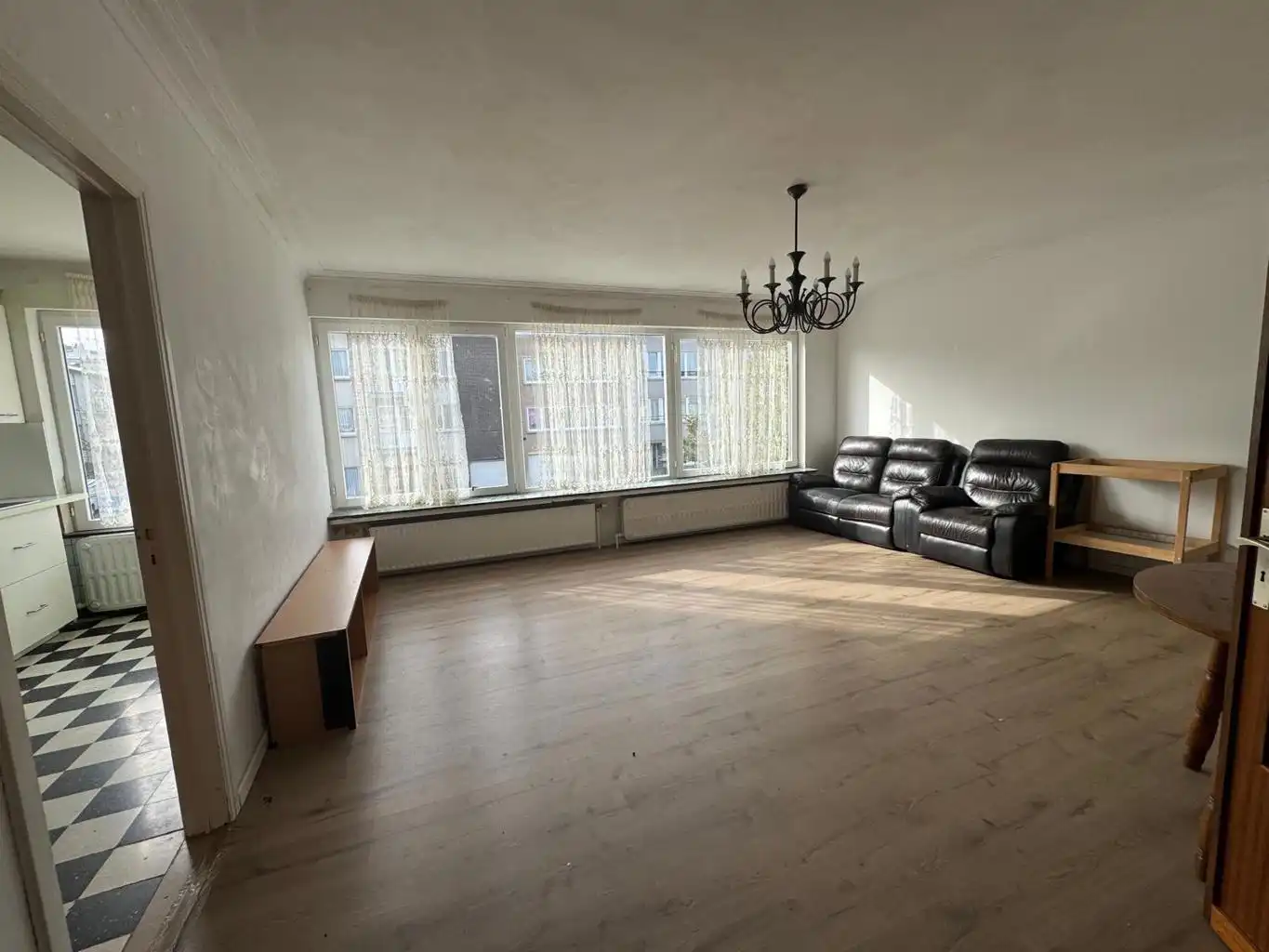 Opbrengsteigendom met 3 appartementen, tuin en 2 garages foto 9