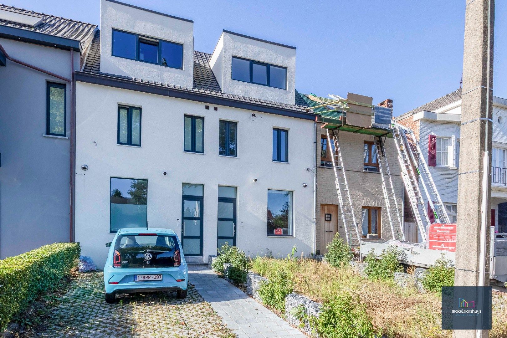 Instapklare energiezuinige woning met 3slpk tuin en staanplaats foto {{pictureIndex}}
