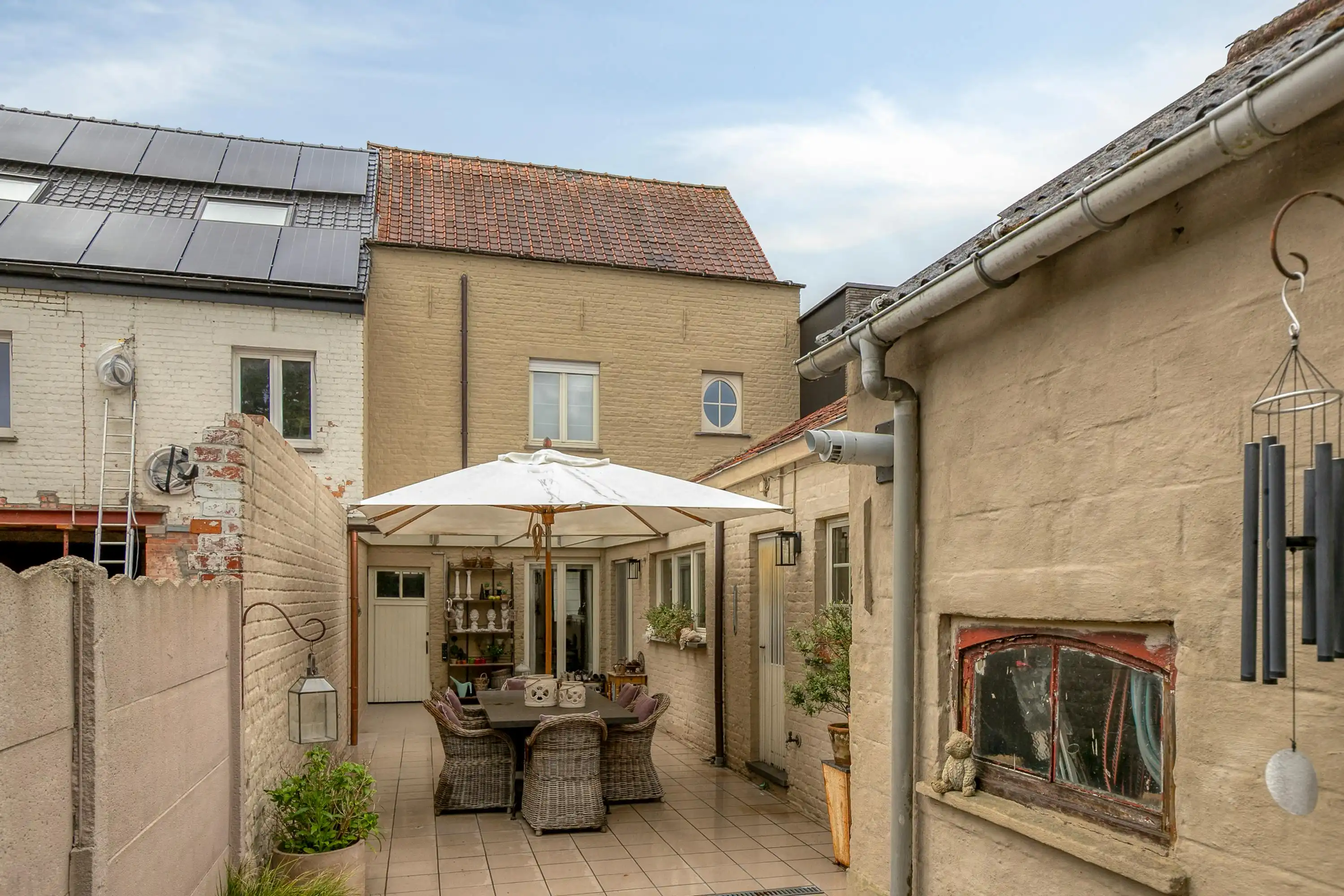 Karaktervol huis te koop in centrum Bachte-Maria-Leerne foto 16