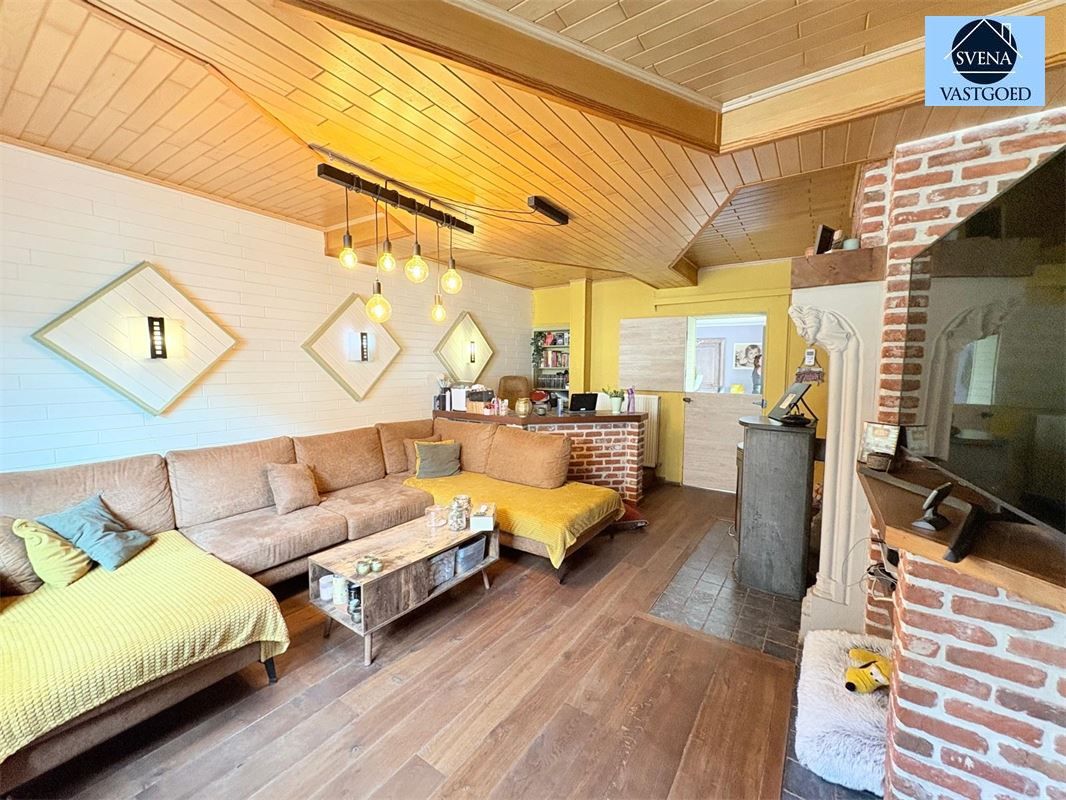 RUIME AUTHENTIEKE WONING IN ZARLARDINGE foto {{pictureIndex}}
