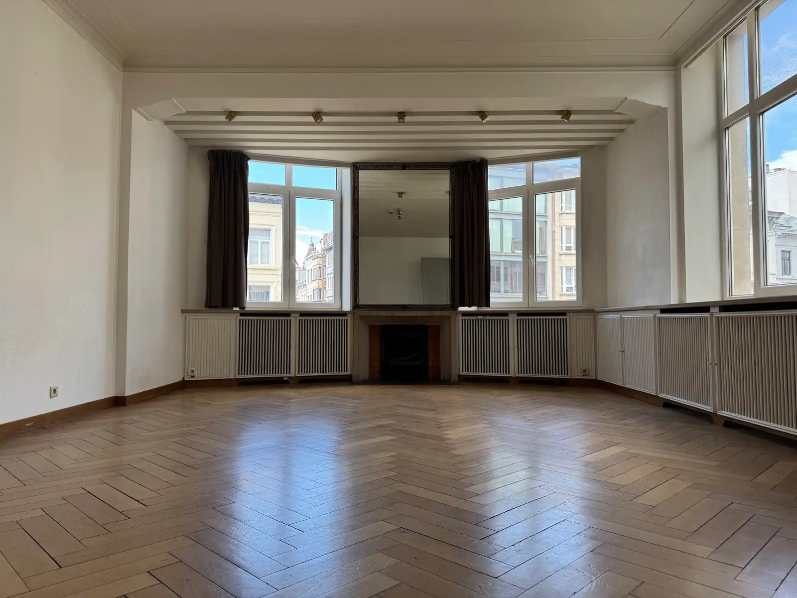 Ruime lichtrijke studentenkamer 42m² foto 3