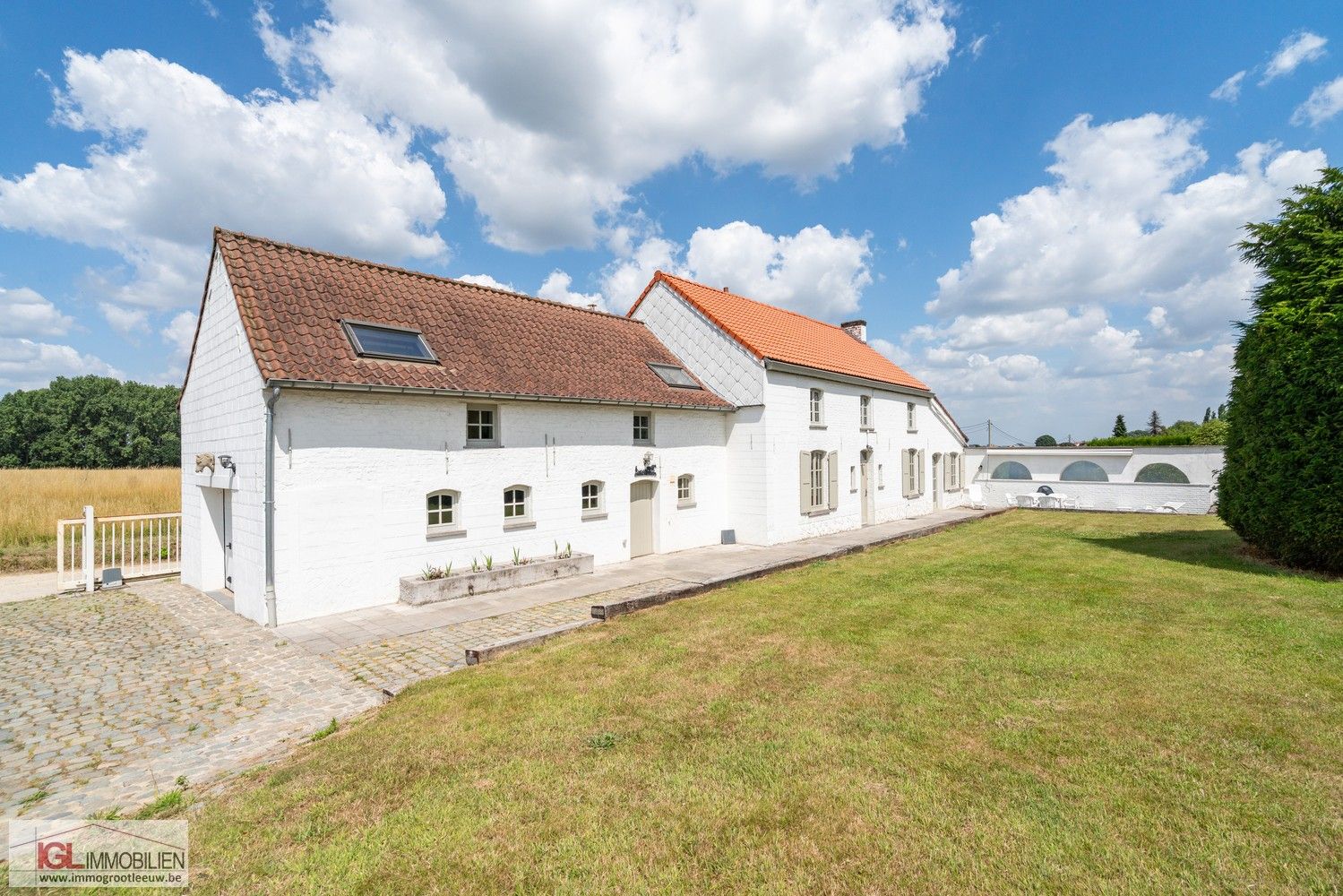 Charmante gerenoveerde fermette met 4 slaapkamers! foto 4