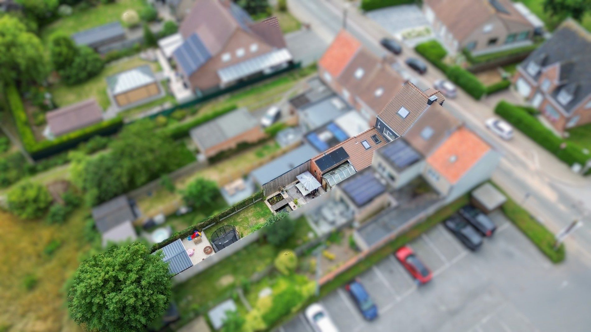 Perfect instapklare gezinswoning met 4 slpk en gezellige tuin, Torhout. foto 5