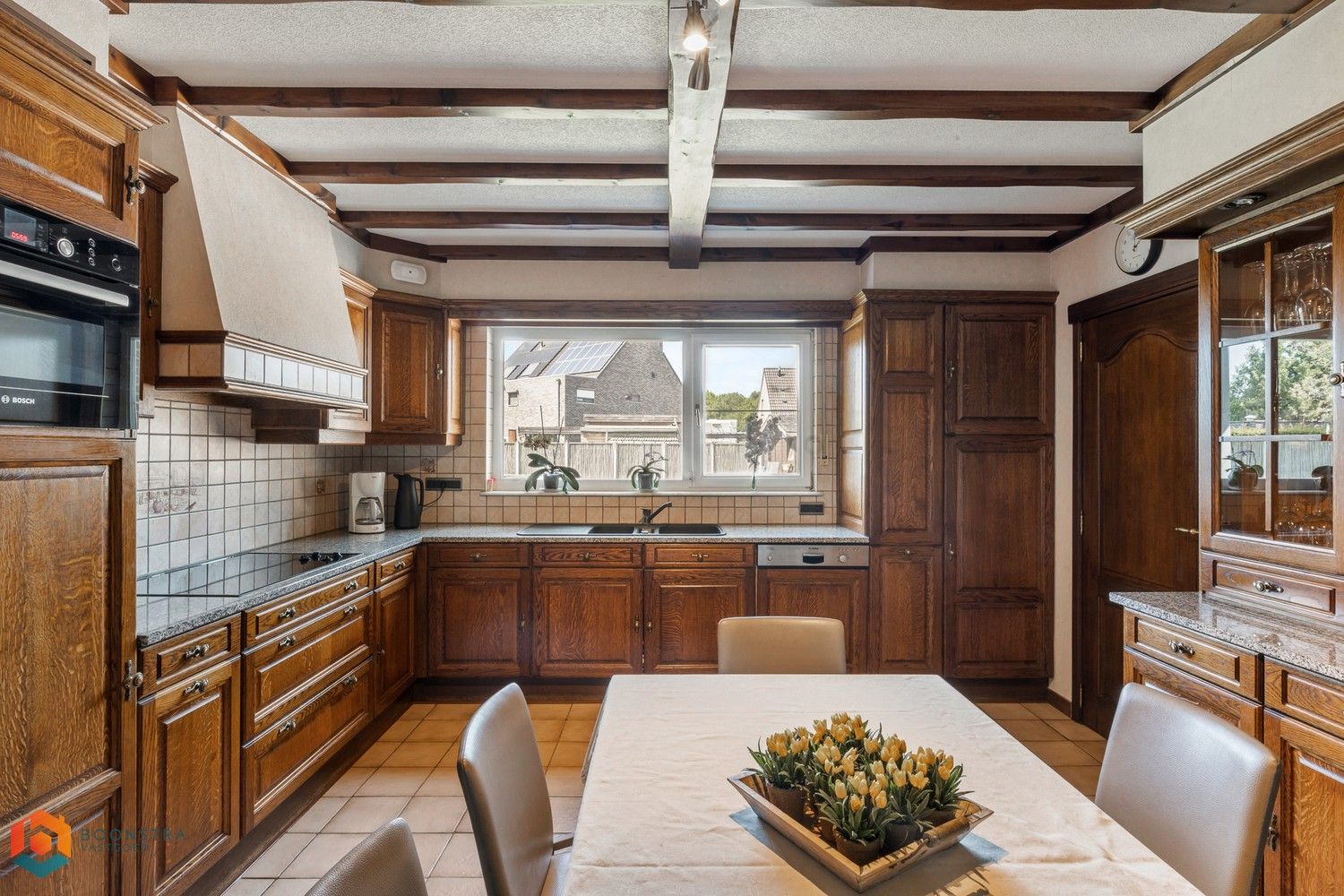 Zeer verzorgde instapklare woning met 4 slpkrs en leuke tuin (800m²) foto 10