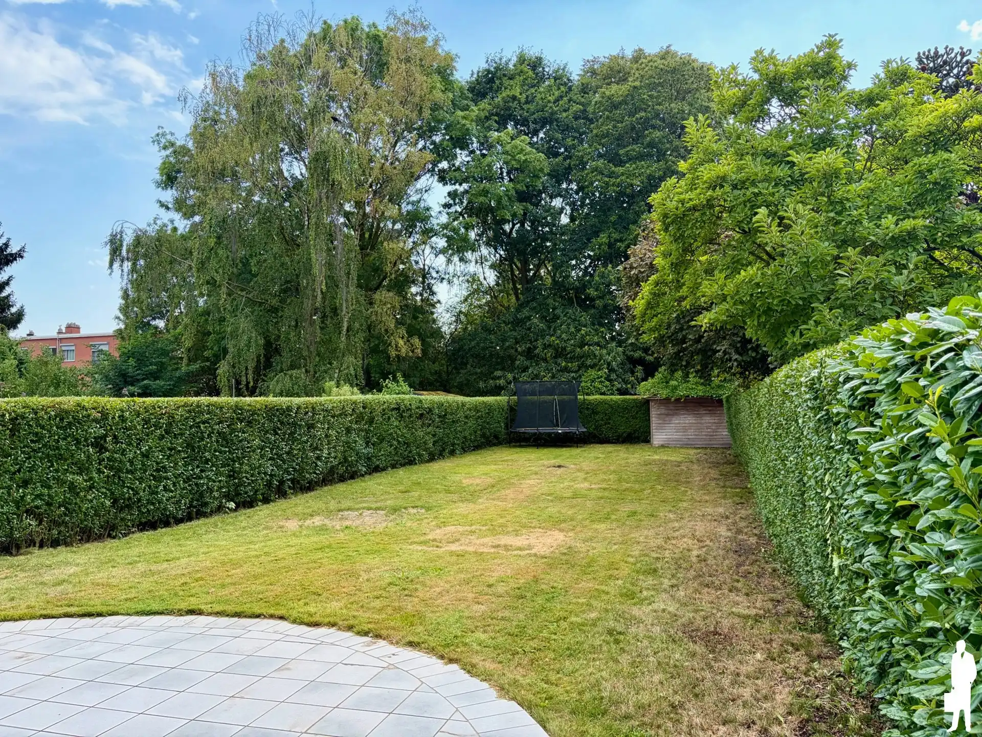 Unieke gezinswoning met veel mogelijkheden, garage en tuin foto 8