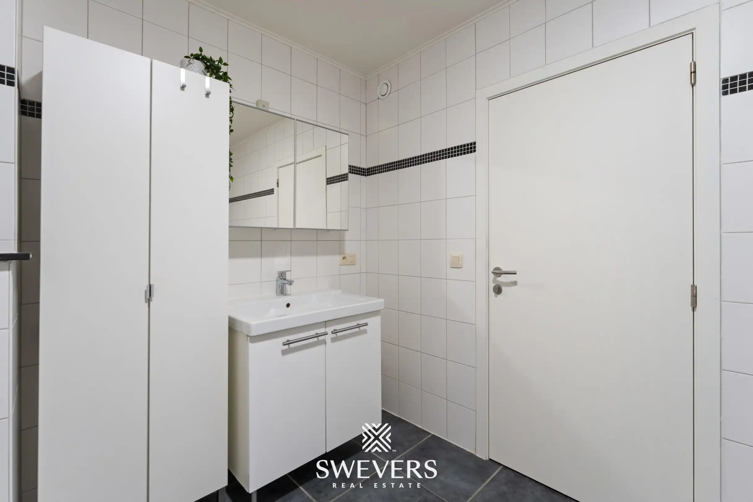 Ruim instapklaar appartement met 3 slaapkamers, zonnig terras en ondergrondse parking te Genk (EPC: A) foto 18