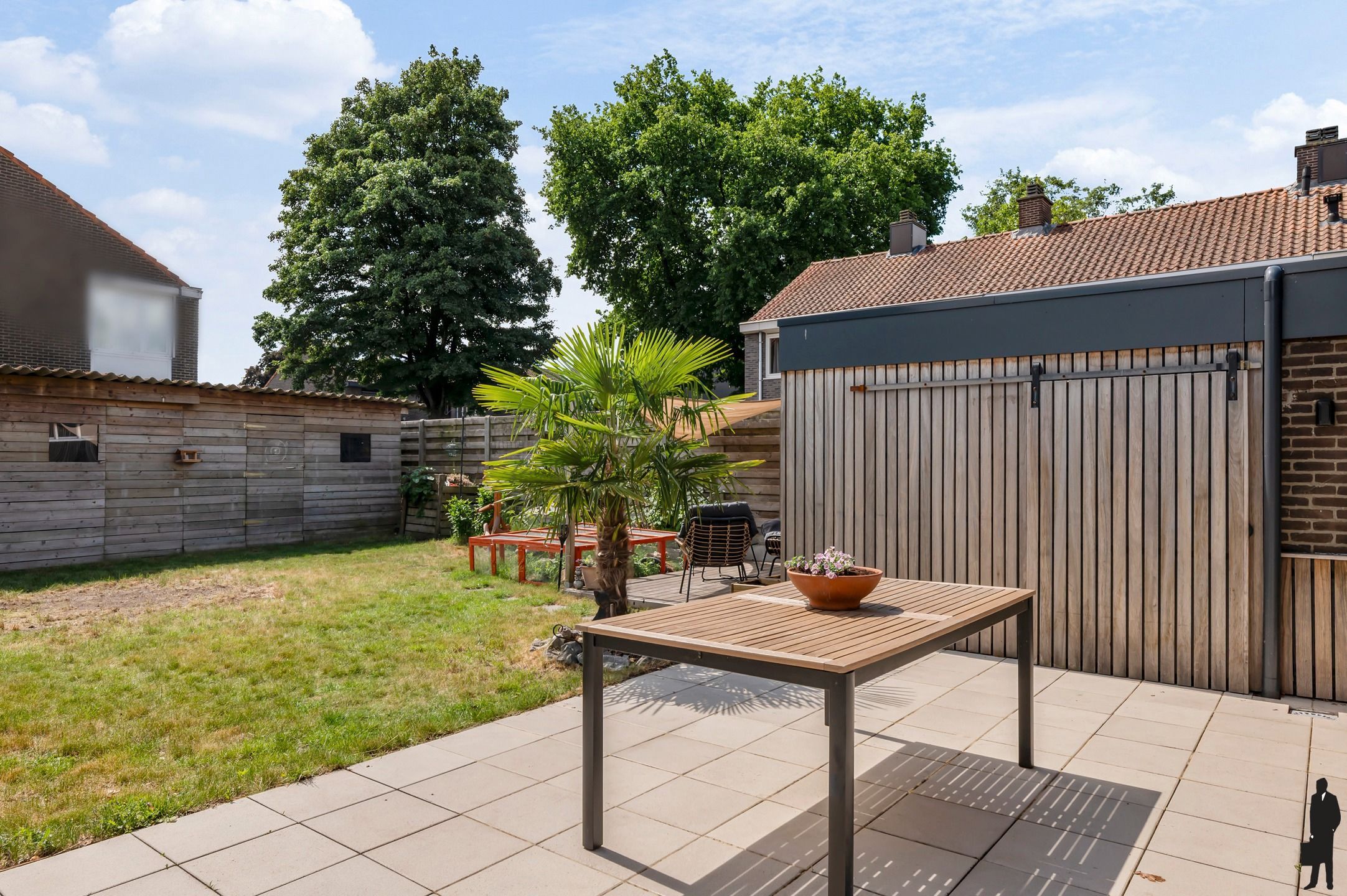 Instapklare gezinswoning met garage in een rustige straat ! foto 18