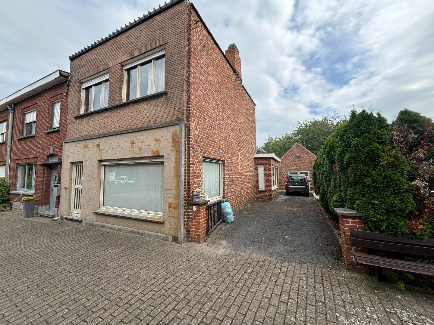 Hoofdfoto van de publicatie: Halfopen woning te koop in Kouterstraat te Kuurne!