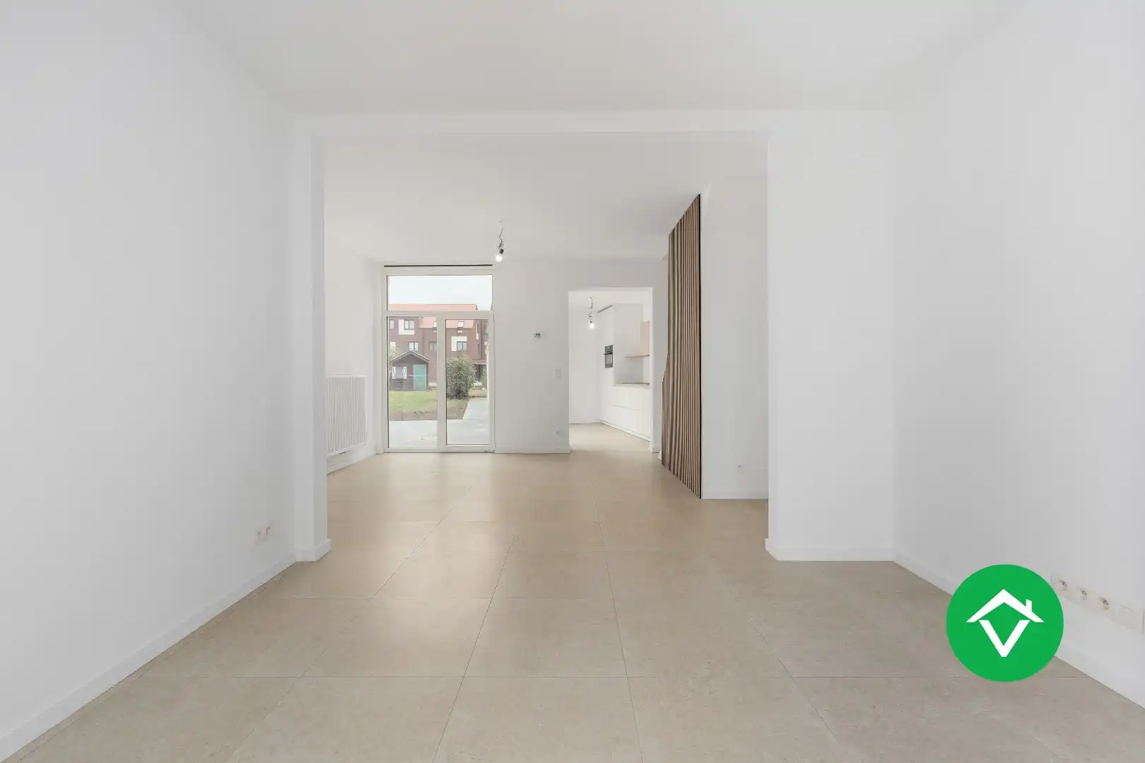 Volledig gerenoveerde woning (EPB B) met garage op topligging te Eernegem foto 7