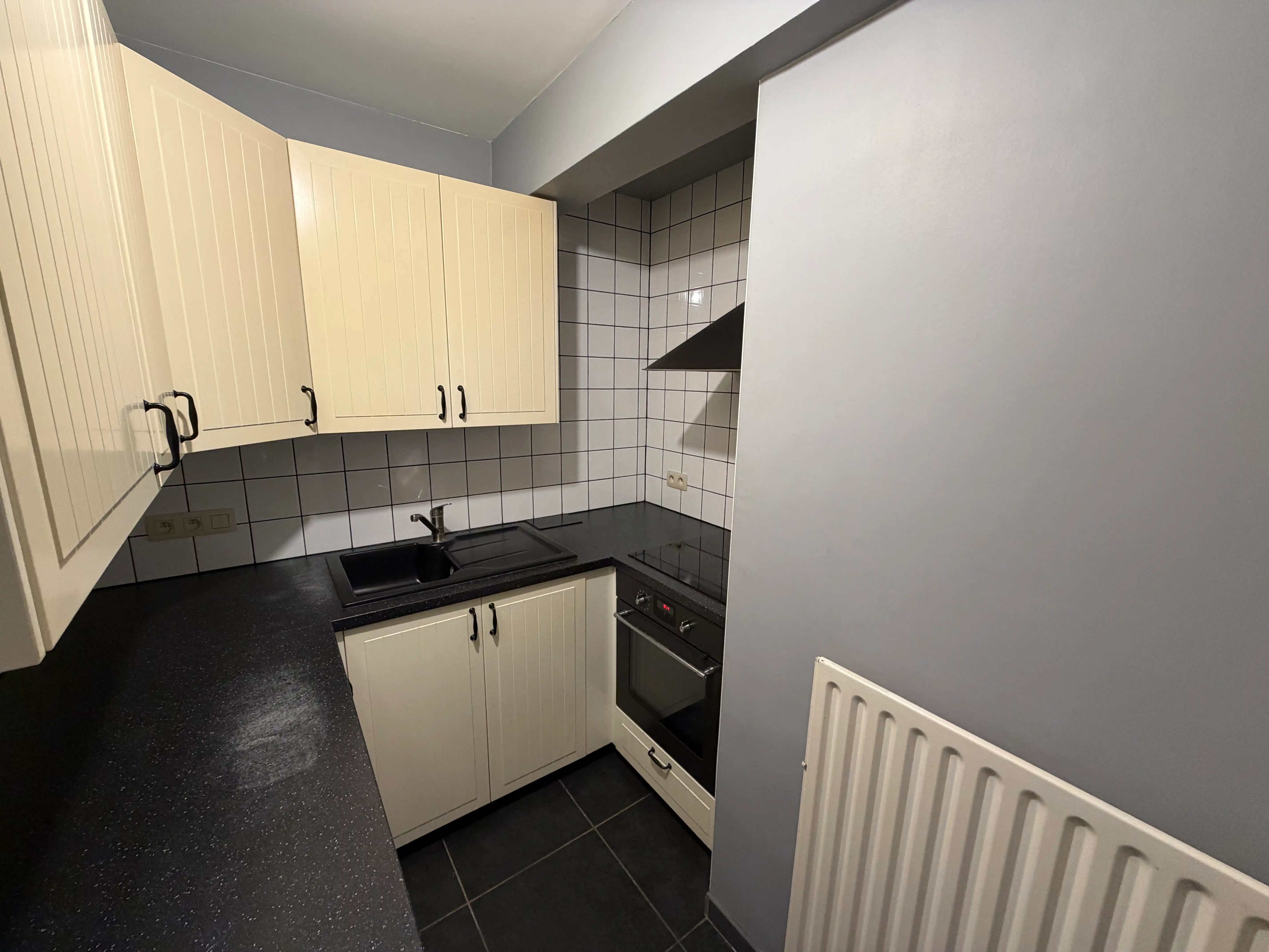 Stijlvol tweeslaapkamerappartement te huur in Blankenberge met staanplaats. foto 3