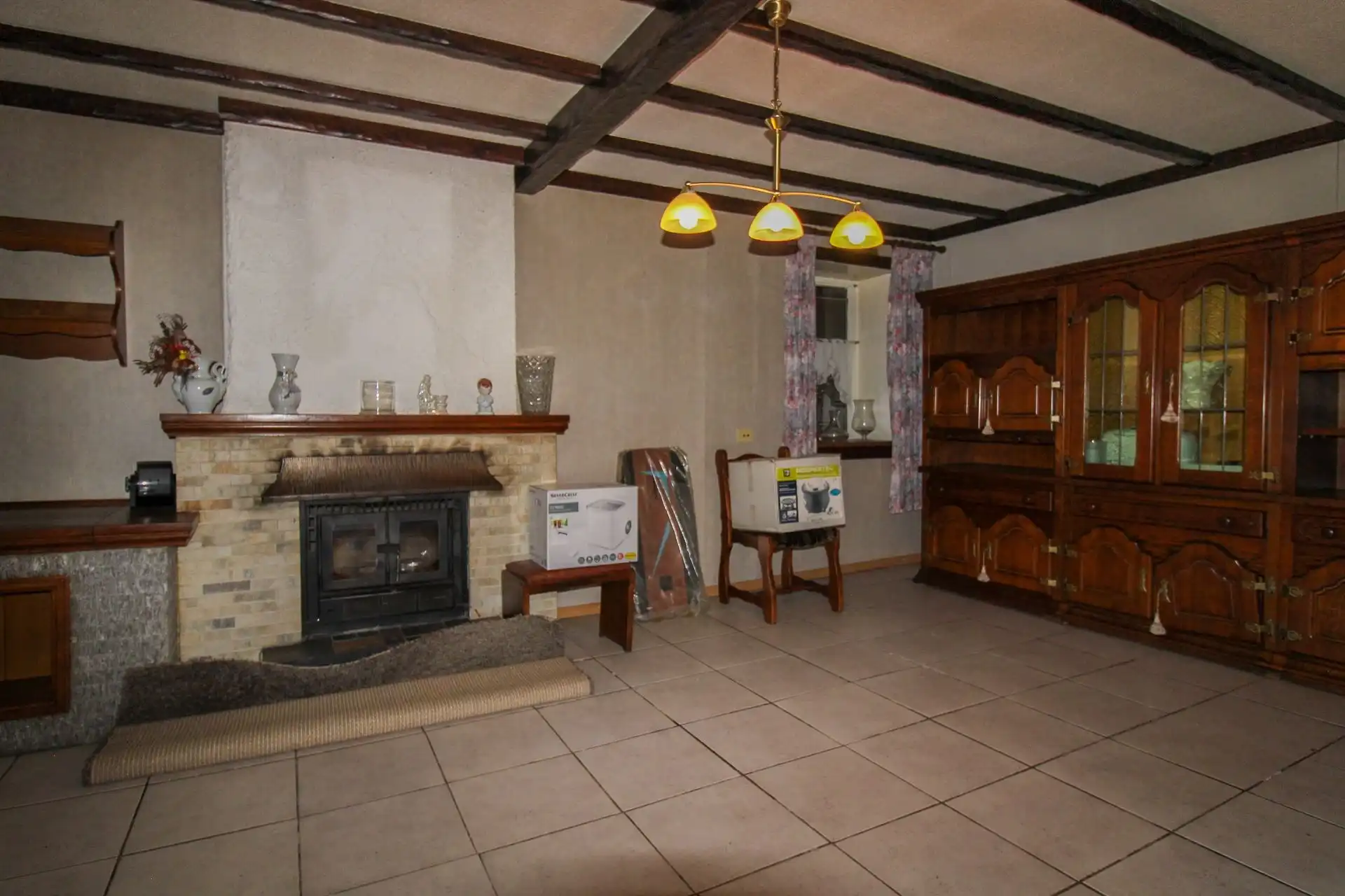 Te renoveren woning of interessante ontwikkelingsgrond in Opgrimbie! foto 3