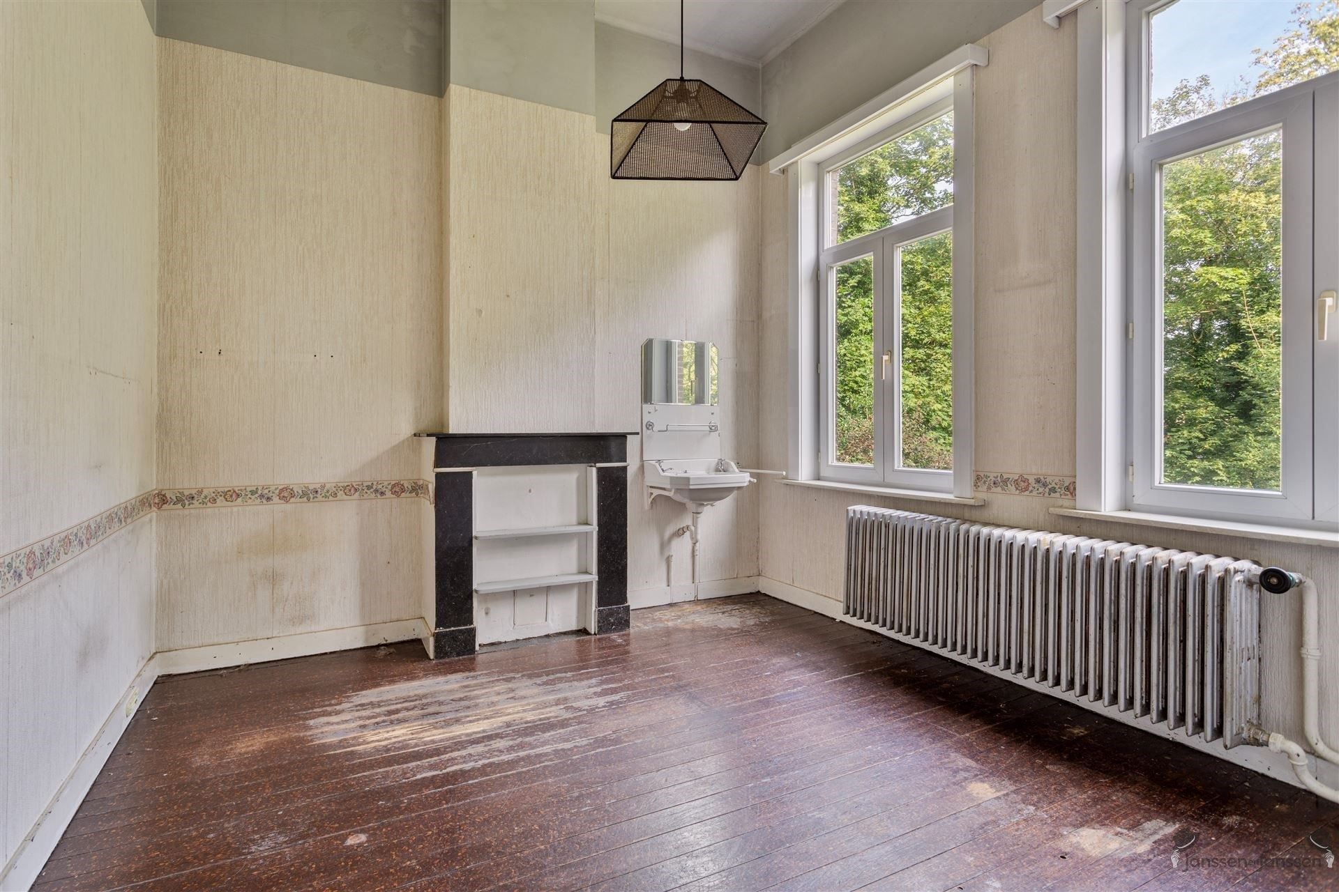 Uniek te renoveren herenhuis met 6 slaapkamers te Leopoldsburg centrum foto 19