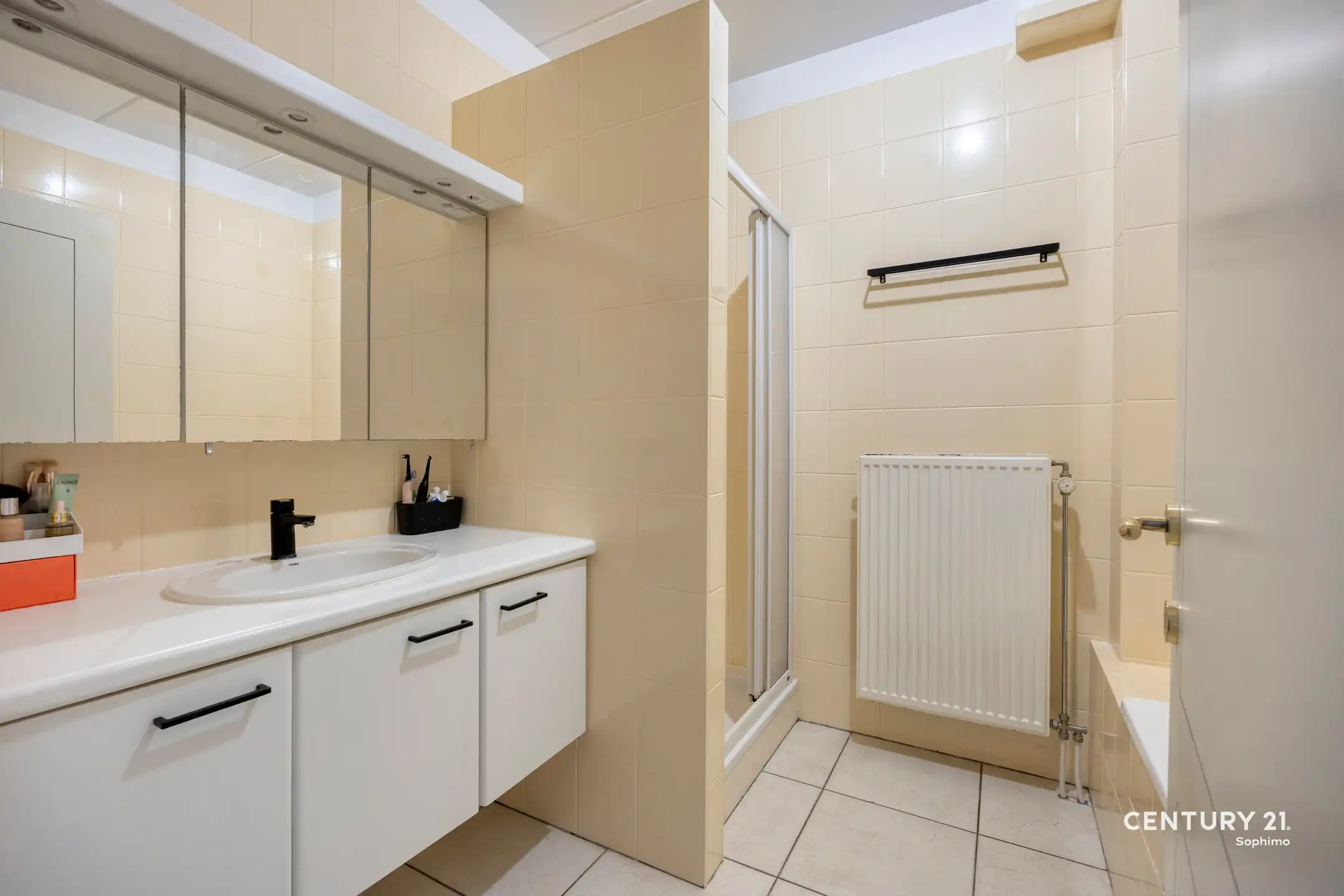 Appartement met 2 slaapkamers & tuin in centrum Keerbergen foto 13